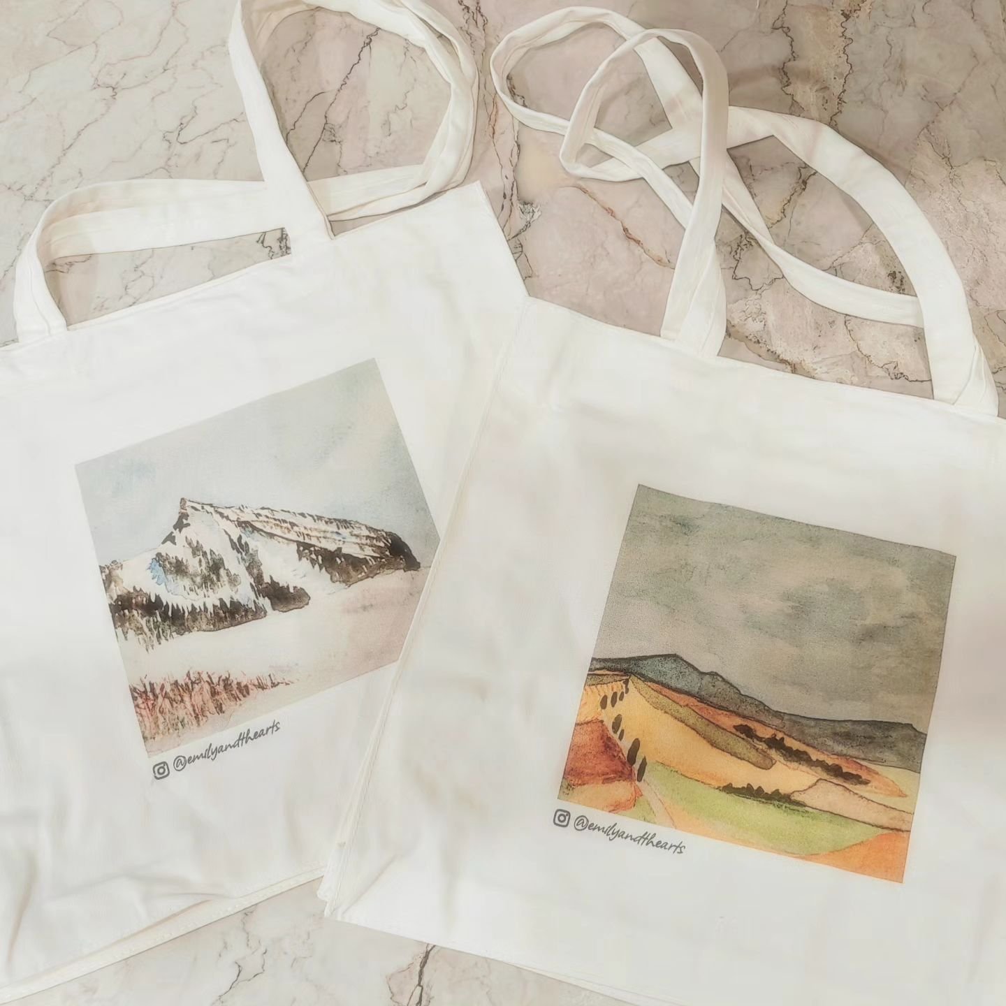 Very excited about how these totes with my paintings  turned out. Just in time for Art10573 this weekend 🩷