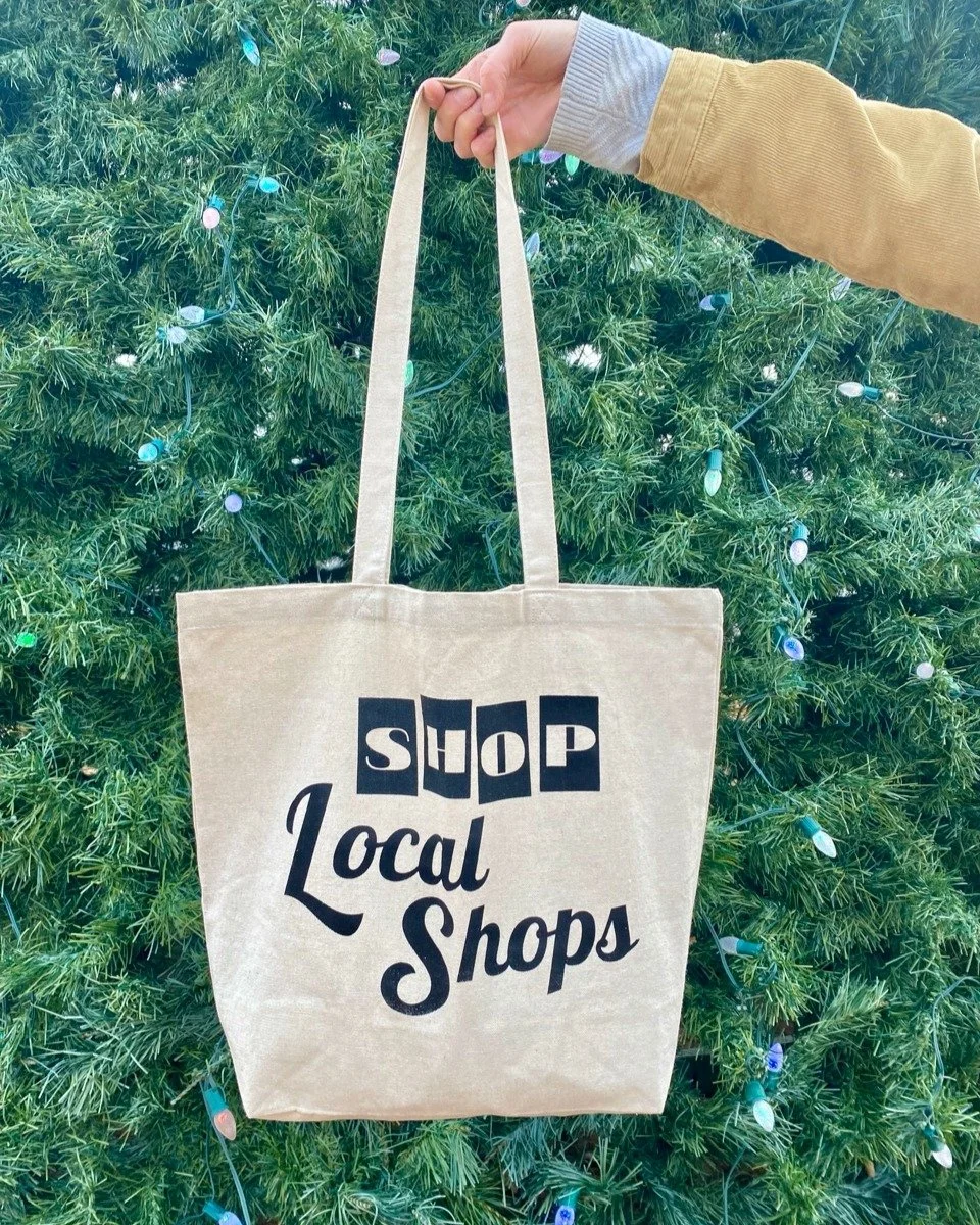 For the loyal Pop-Ups fans: our first-ever branded tote is here!
Limited run. Once they&rsquo;re gone, they&rsquo;re gone.

Grab yours at the Big Friendly Beer Bus while you&rsquo;re here and carry a little Pop-Ups magic with you all year-round.