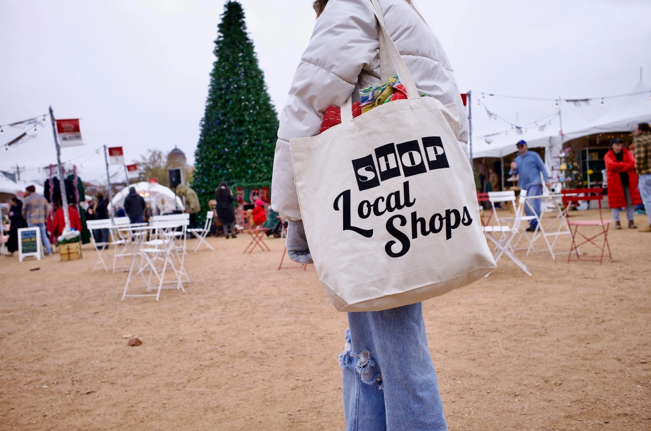 For the loyal Pop-Ups fans &mdash; our first-ever branded tote is here!
It&rsquo;s a limited run, and once they&rsquo;re gone, they&rsquo;re gone.

Grab yours this weekend at the Big Friendly Beer Bus and carry a little Pop-Ups magic with you all yea