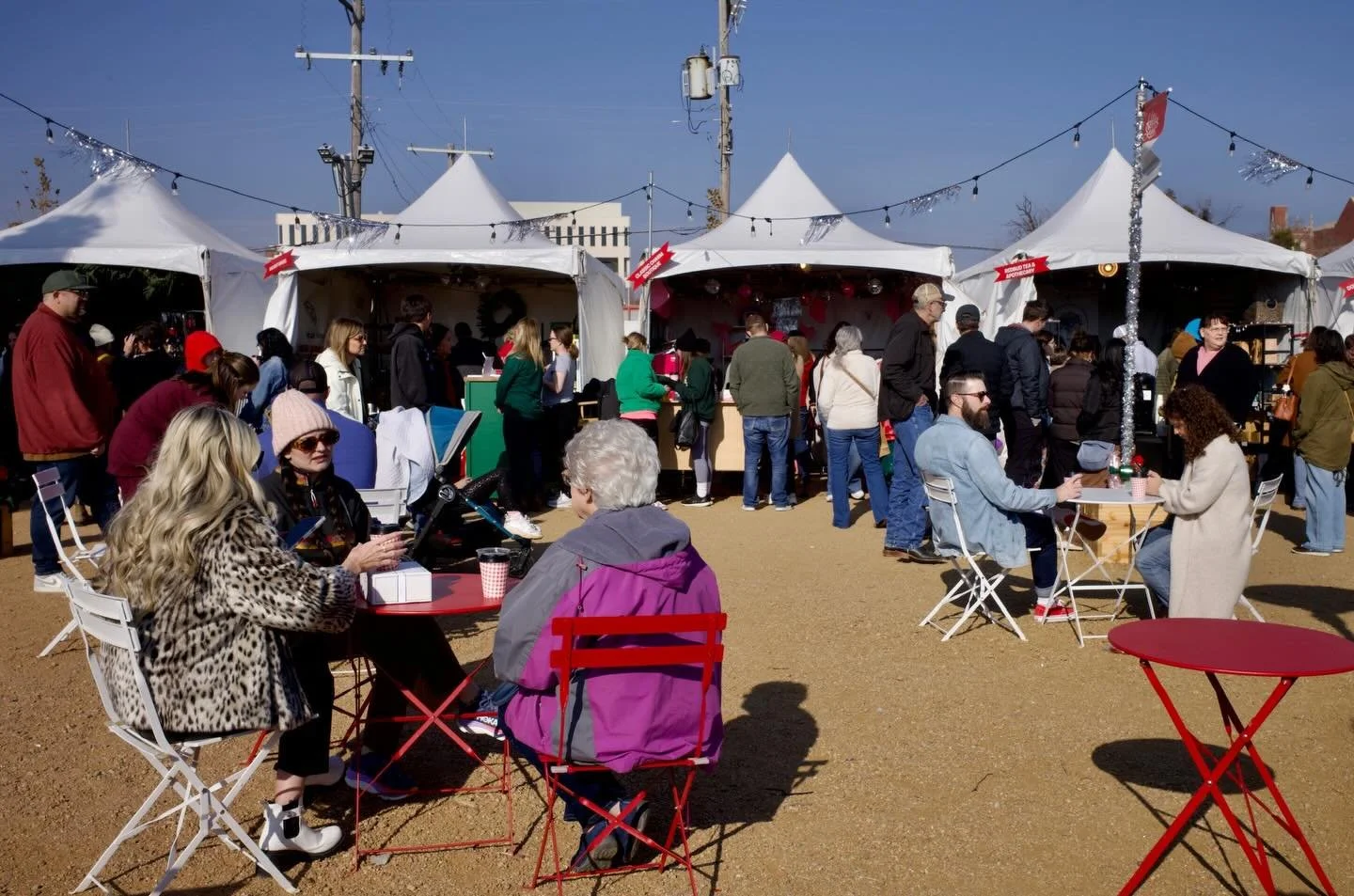 Final weekend starts today! 

Perfect weather, peak holiday vibes and shops full of wonderful gifts. Don&rsquo;t miss your last chance to experience the Holiday Pop-Ups!

🎄 Fri&ndash;Sat 10&ndash;8 | Sun 10&ndash;6
📍 399 NW 10th St | okcpopups.com
