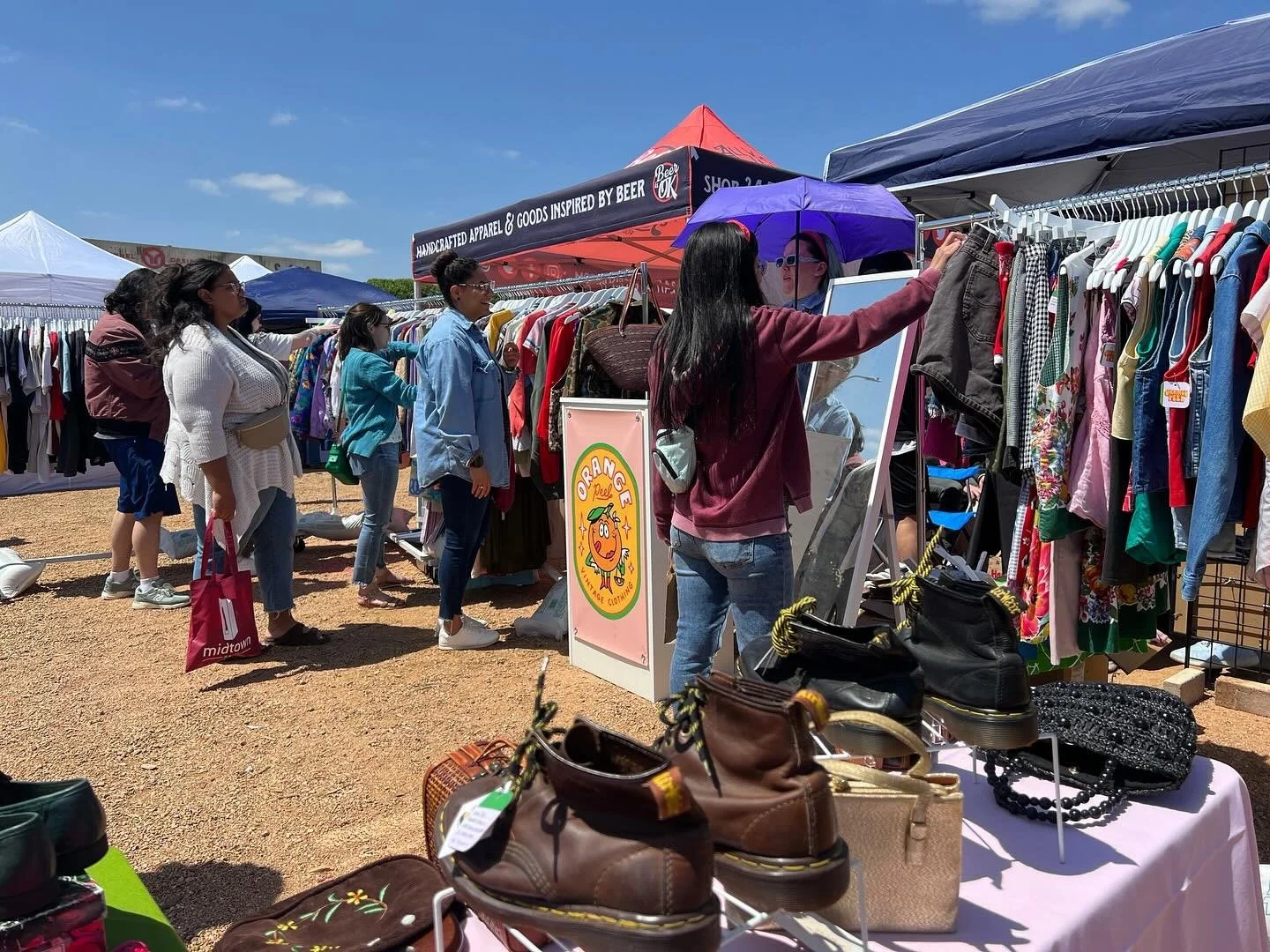 Call for vendors✨  Small businesses and local makers, applications are open for this Pop-Up Market Season!

Join us at the corner of NW 10th &amp; Hudson for three open-air markets:
 🗓 March 28 🗓 June 6 🗓 October 3

⏰ March market applications clo