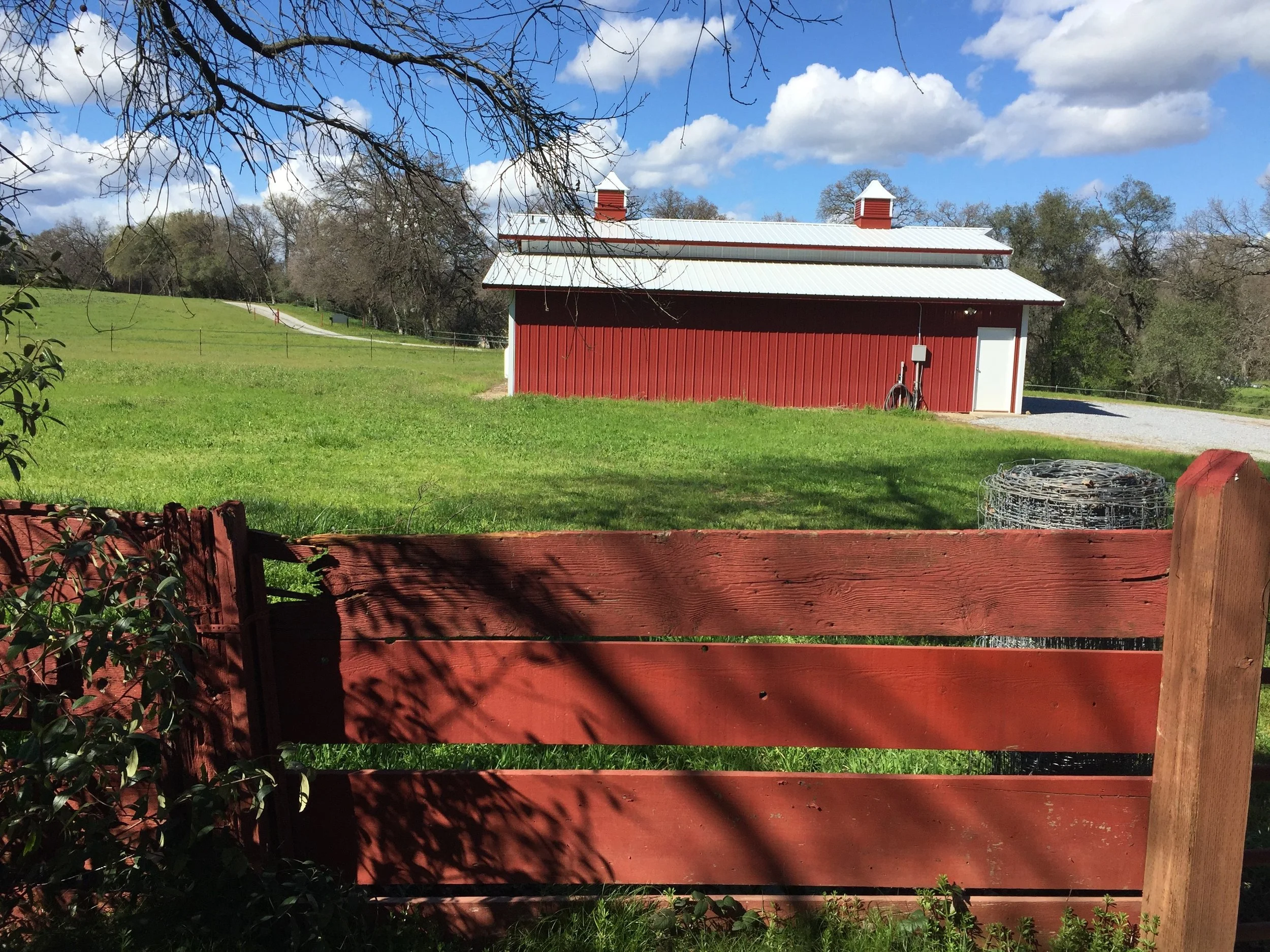 Barn2.jpg