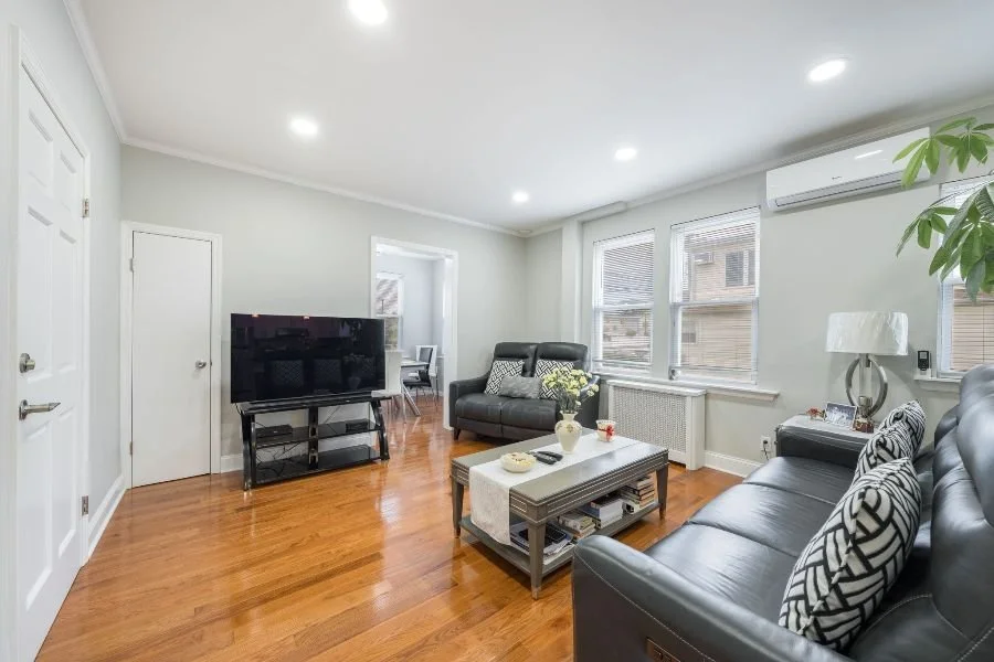 8-web-or-mls-08_Living Room.jpg