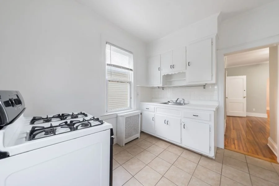 30-web-or-mls-30_Kitchen.jpg