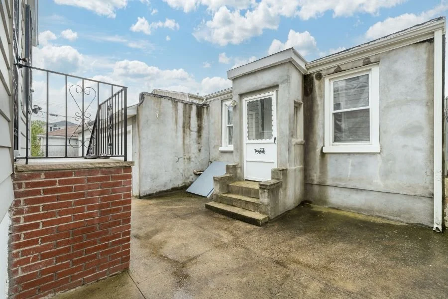 46-web-or-mls-46_Backyard.jpg