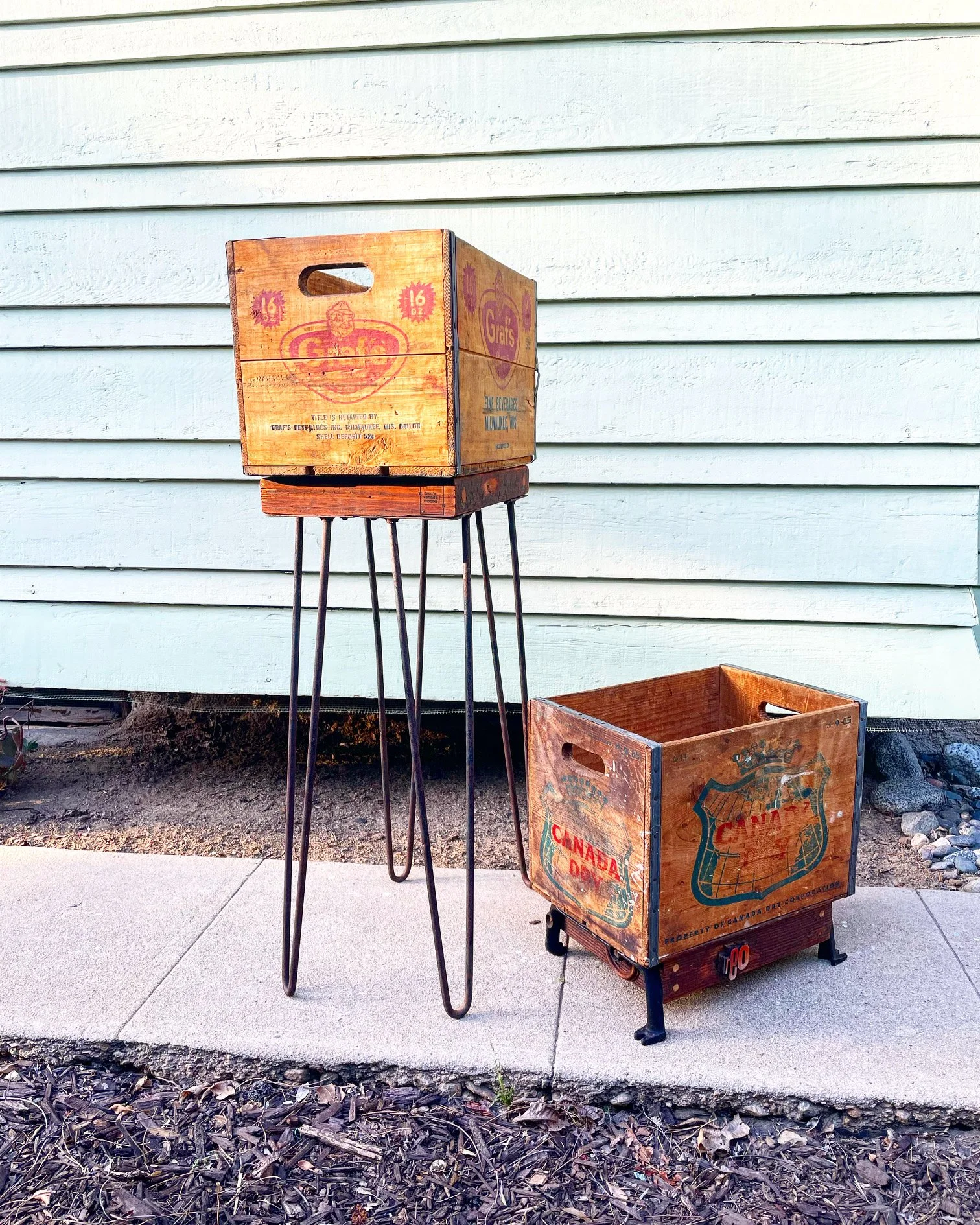 bethlehem steel crate with legs #190 191..JPG