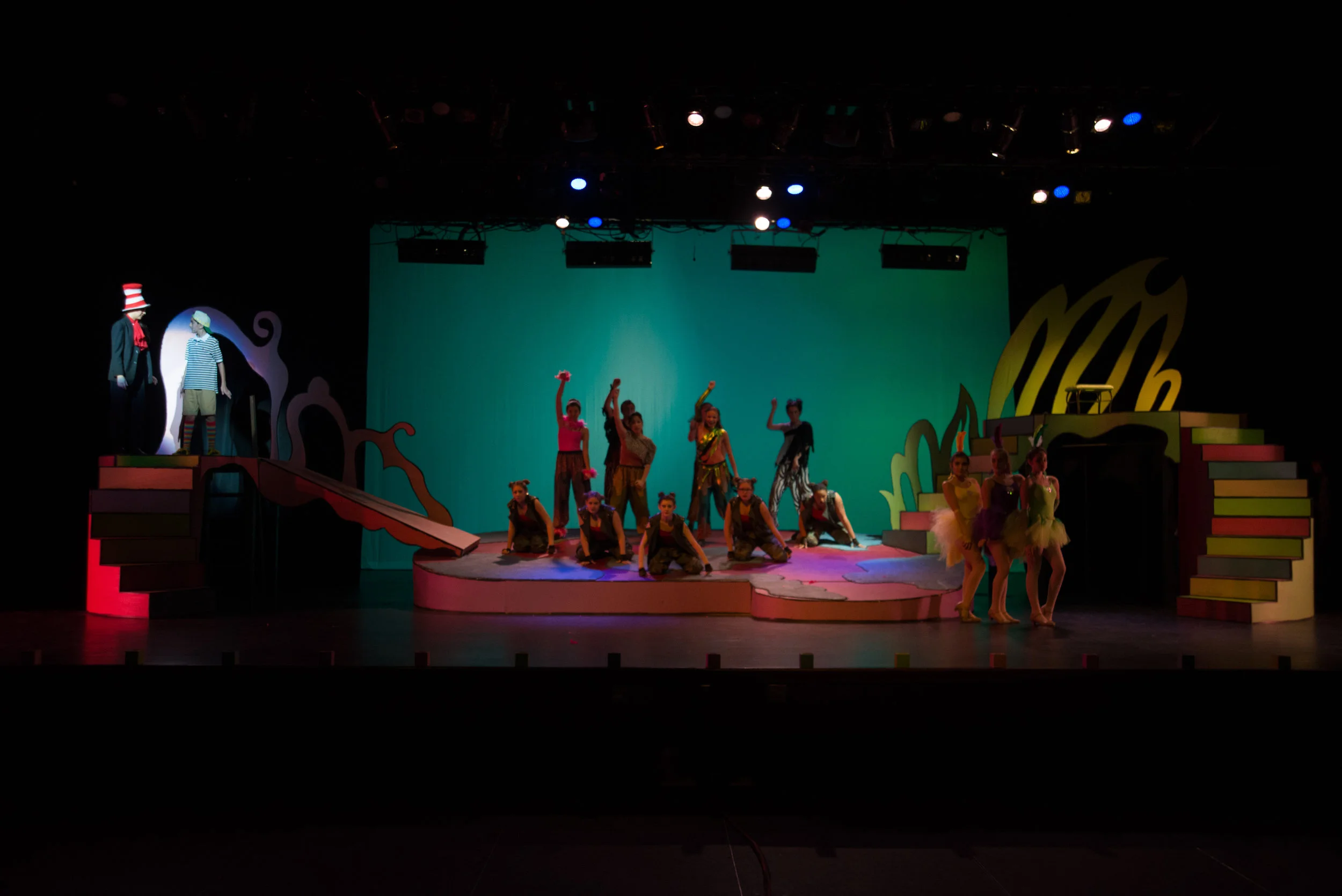 Seussical-7966.jpg