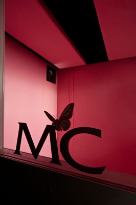 4x6-gold-vocal-booth-pink-window.jpg