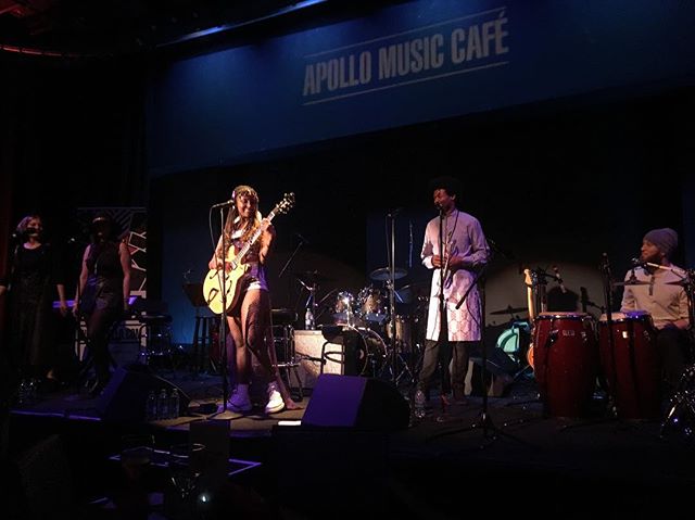 More #gig photos from the #WOWfest with the chi squad for the #burfday for #flashbackfriday🎶🎶🎶🎉🎉🎉....I go in everyday! I got bars for work &amp; play! Thank you @musicgenie &amp; @officialmarcusmachado for inspiring the bars in MAY! 👀😂😂😂💪?