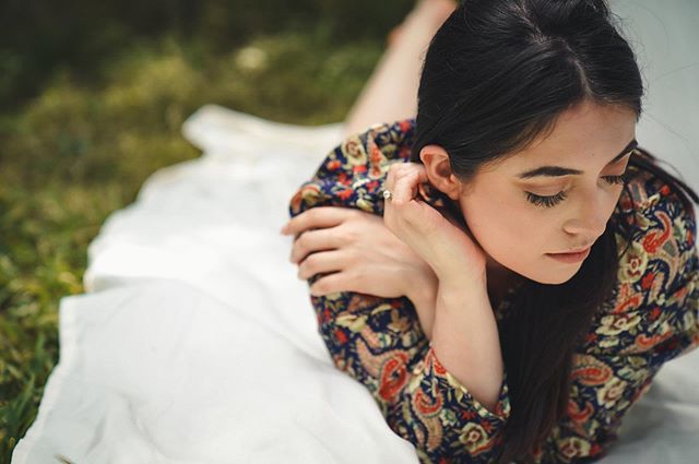&ldquo;Never be afraid to try something new, because life gets boring when you stay within the limits of what you already know&rdquo; -An inspirational quote I found on the internet

@danikiddo is the best .
.
#portraitphotography #portrait #photogra