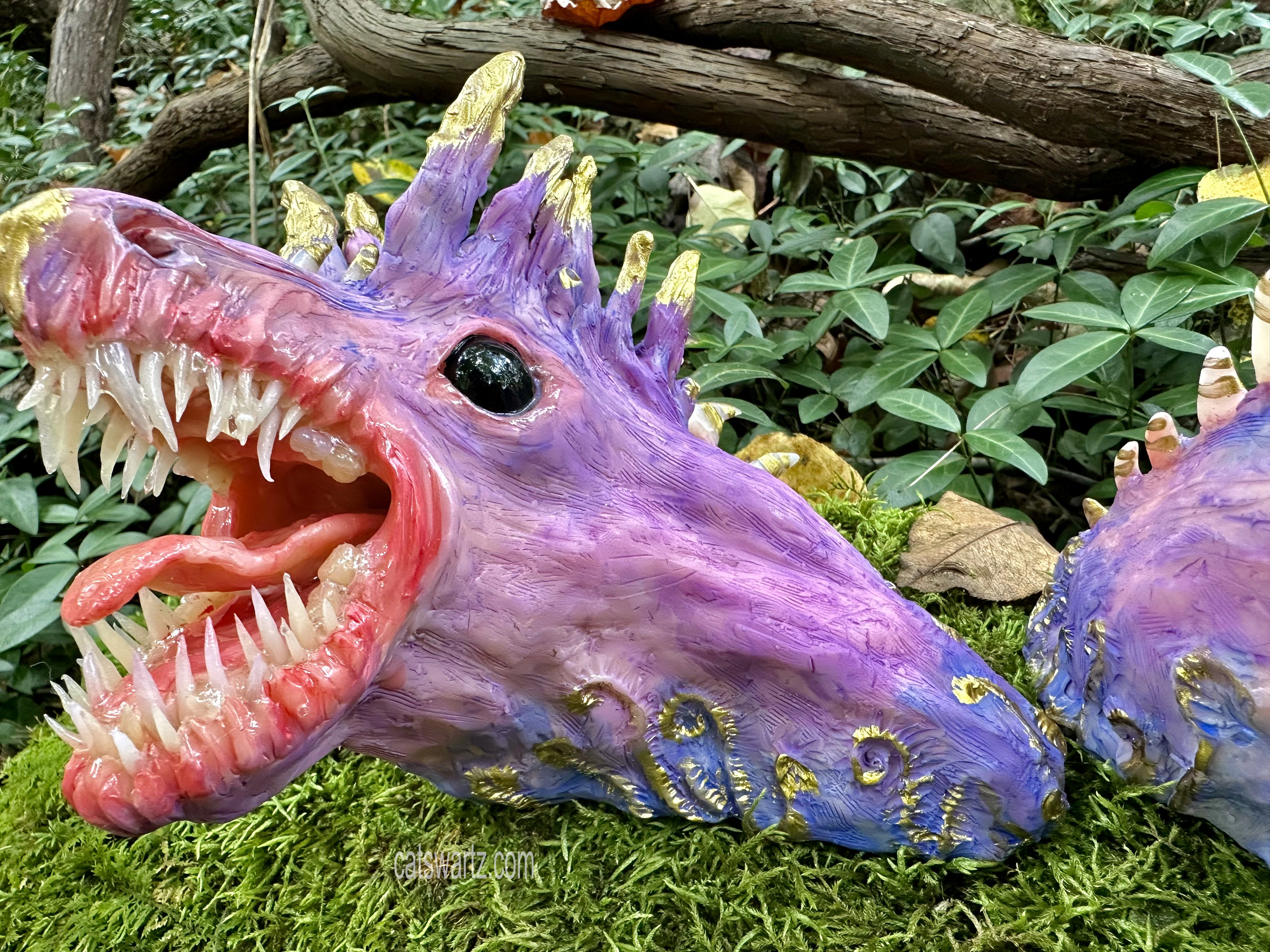 detail 024 ss by cat swartz-protected-intensity-LOW-V2-nightshade-intensity-LOW-V1.png