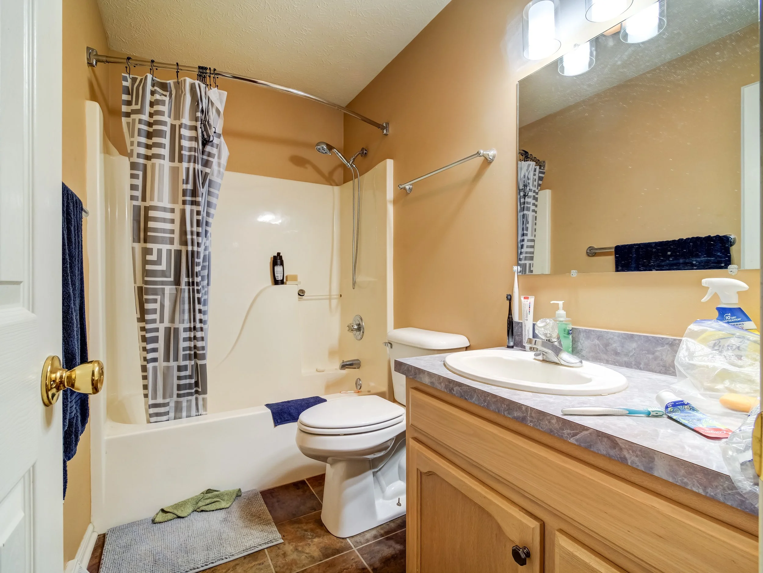 Before of hall bathroom remodel