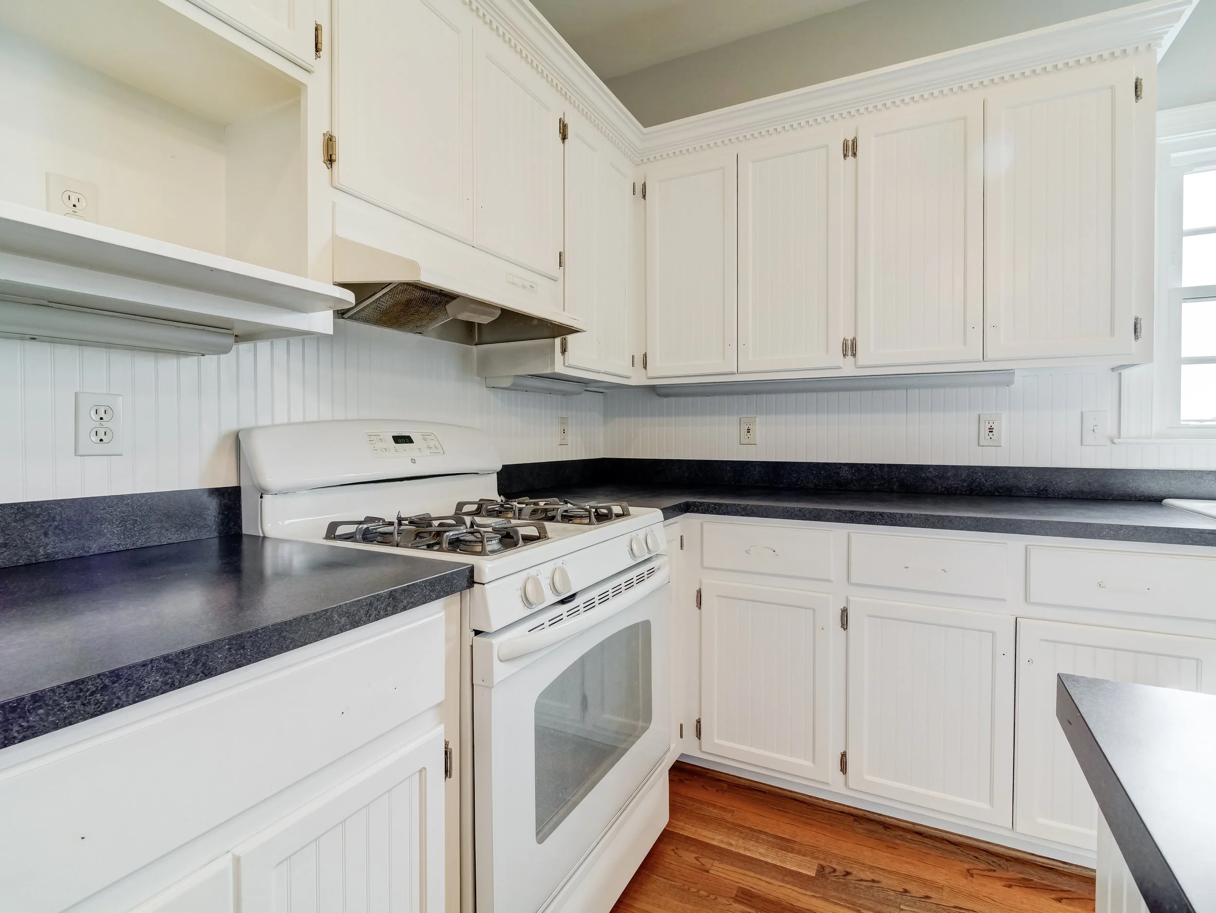 Before of Kitchen Remodel