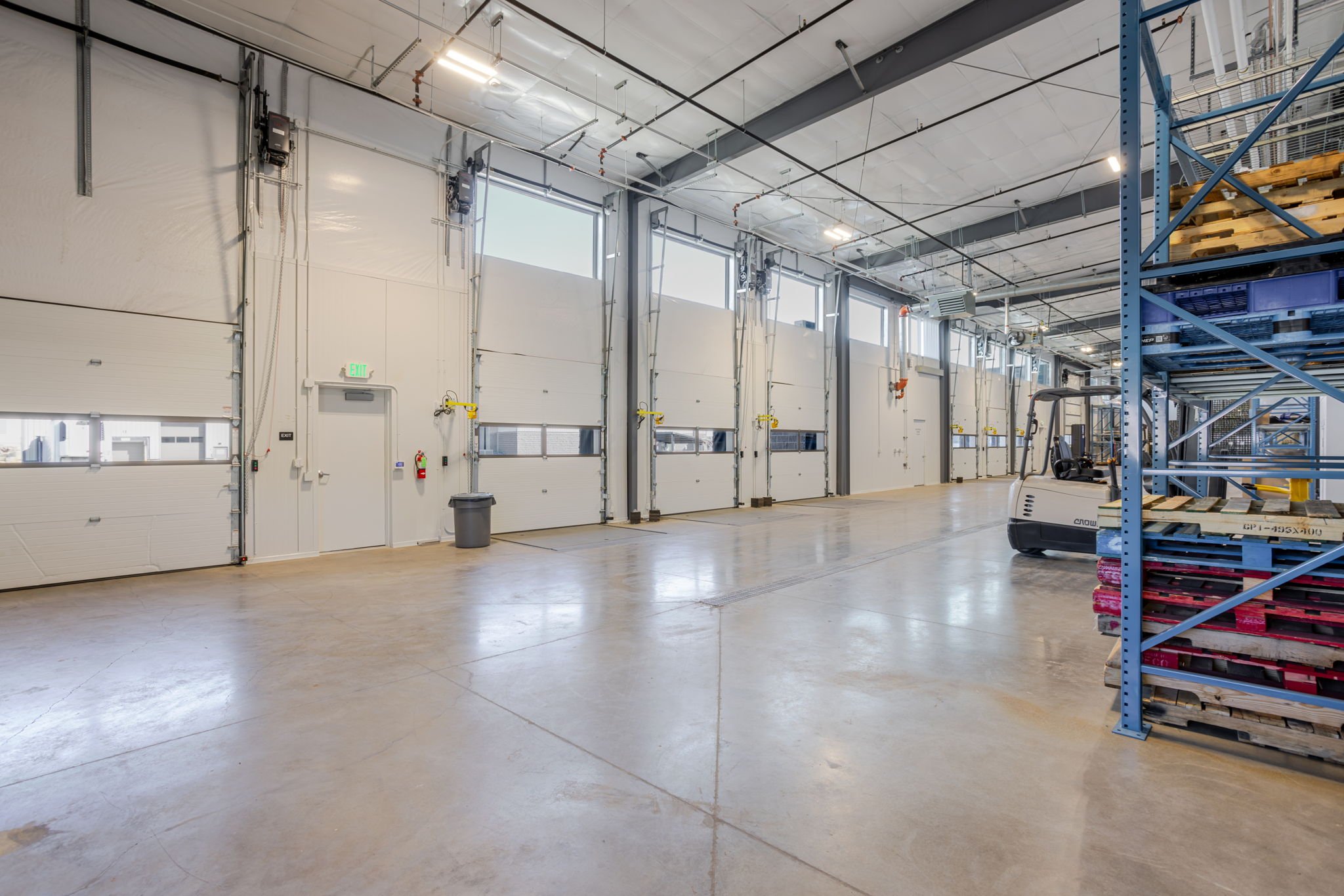 15-web-or-mls-Empire Cold Storage-15.jpg