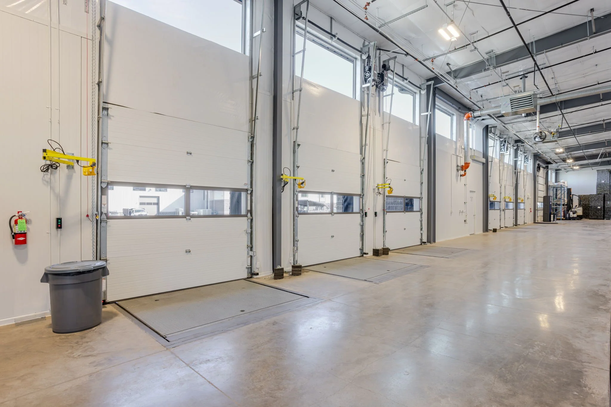 20-web-or-mls-Empire Cold Storage-16.jpg