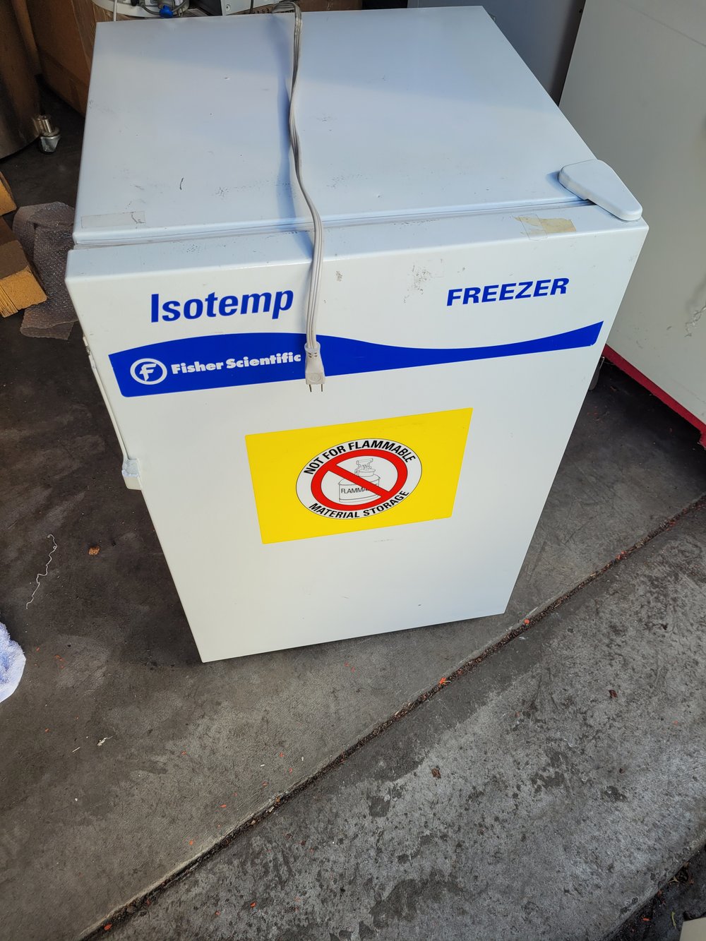 Fisher Scientific Isotemp™ Undercounter Storage Freezer — Knowble Scientific