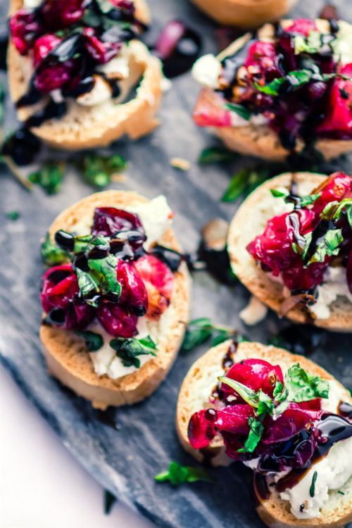 cranberry goat cheese crostini-1.jpg