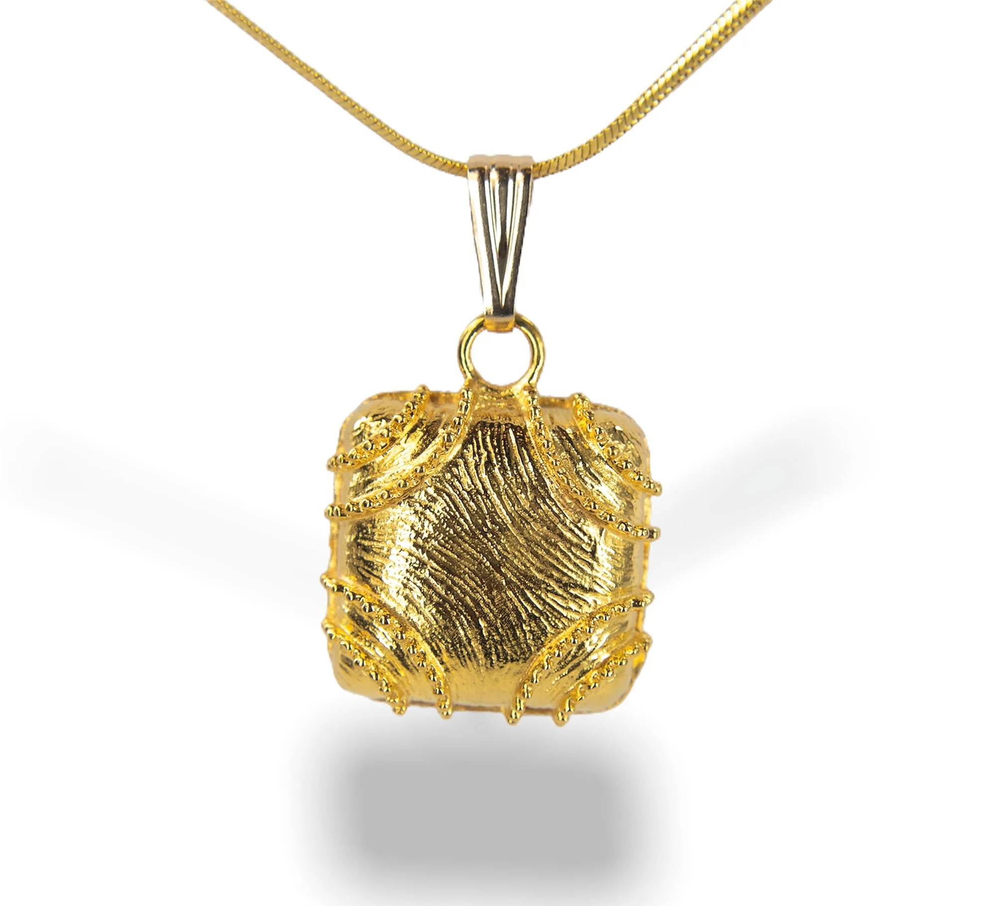Cushion Necklace