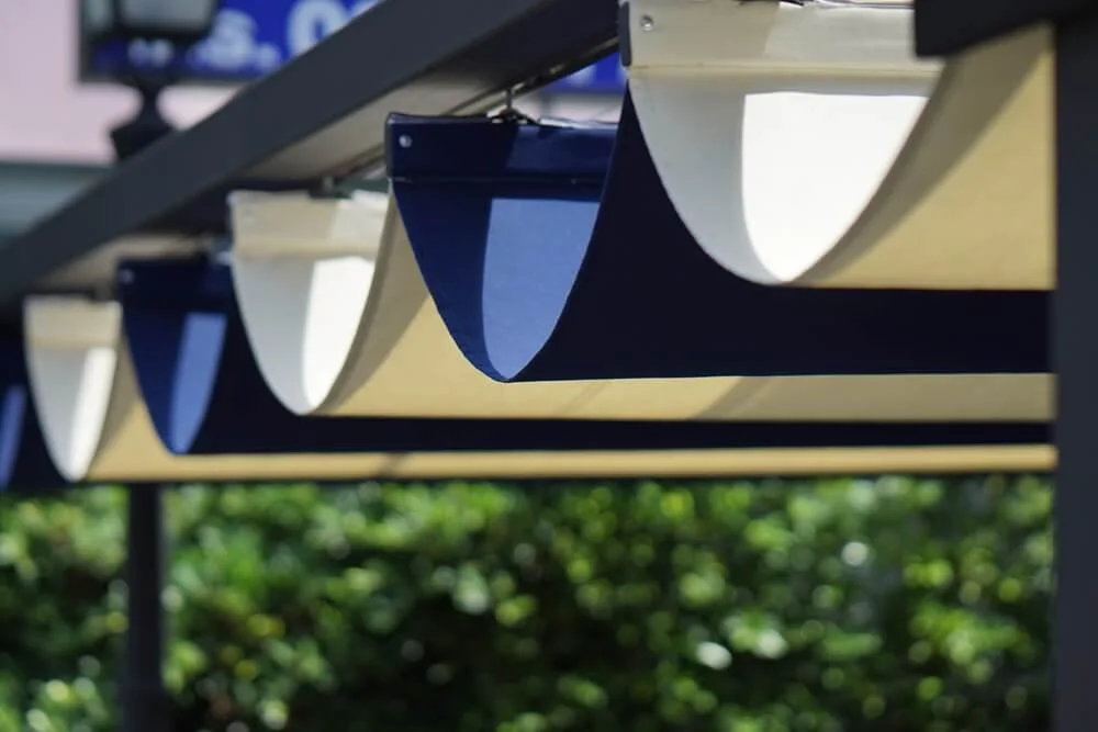 retractable awning.jpg