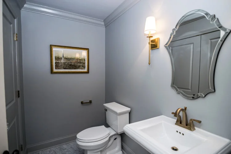 bathroom1.jpg