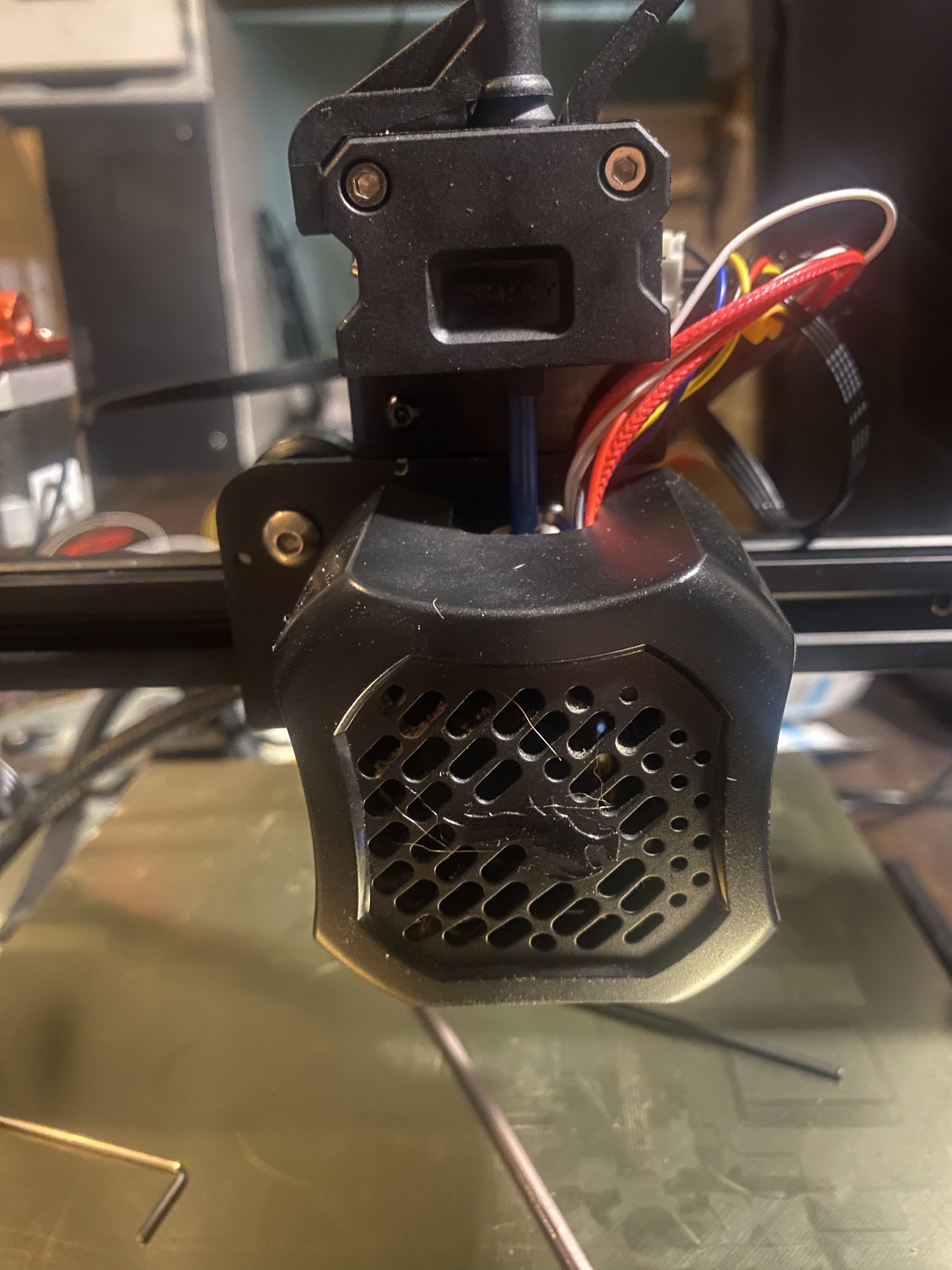 Right Extruder generates E0, Whereas Left extruder doesnt. · Issue