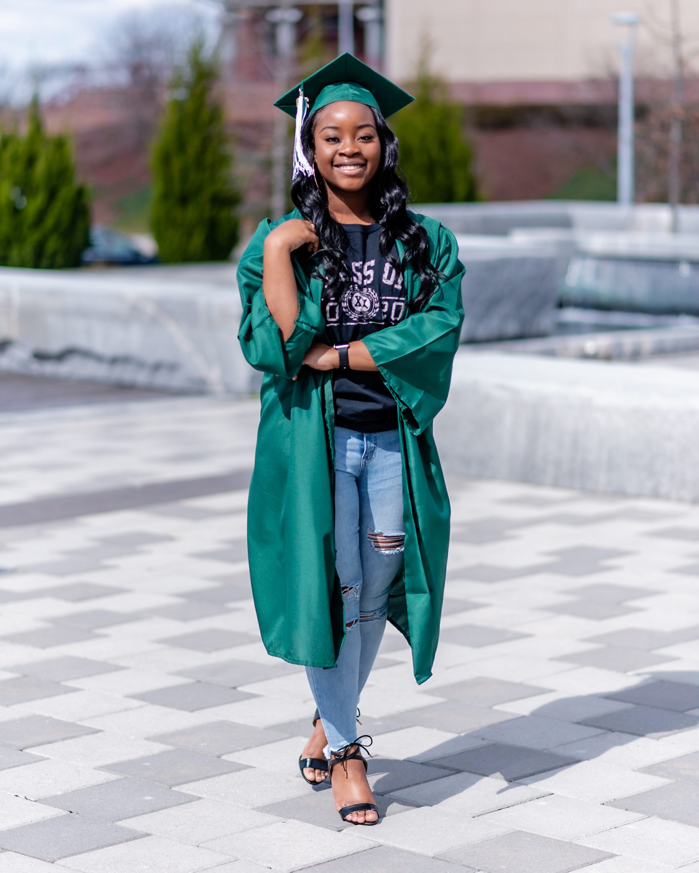 DYMOND-MINTZ-SENIOR-GRADUATION-PHOTOS-DOWNTOWN-COLUMBIA-SOUTH-CAROLINA-AT-LINCOLN-STREET-THE-PARK-BY-HENRY-JONES-PHOTOGRAPHY-231.jpg