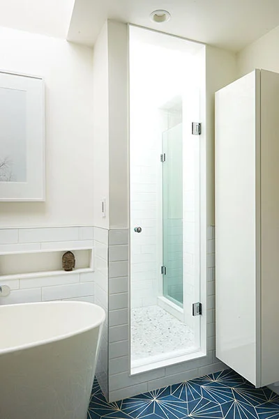 Small-Space-Solutions-for-bathroom.jpg