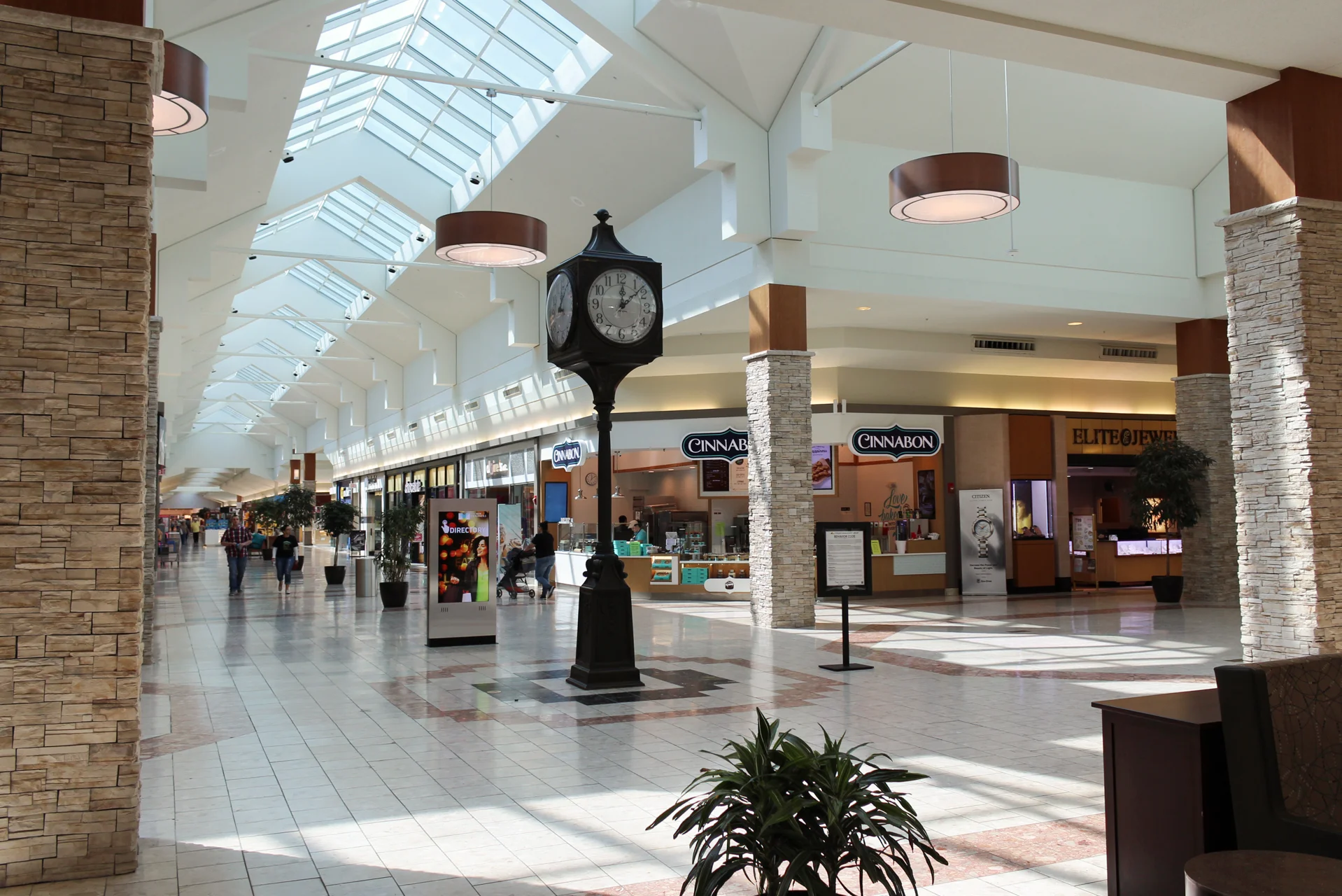 Manassas Mall Simple.jpg