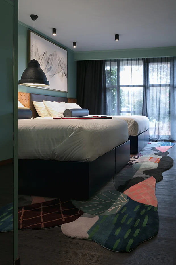 MaterialCreative©MichelleWeir-NaumiHotel-QueenRm-002.jpg