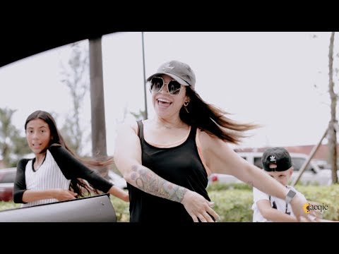 Keke me amas? | Jacqie Rivera does Keke Challenge