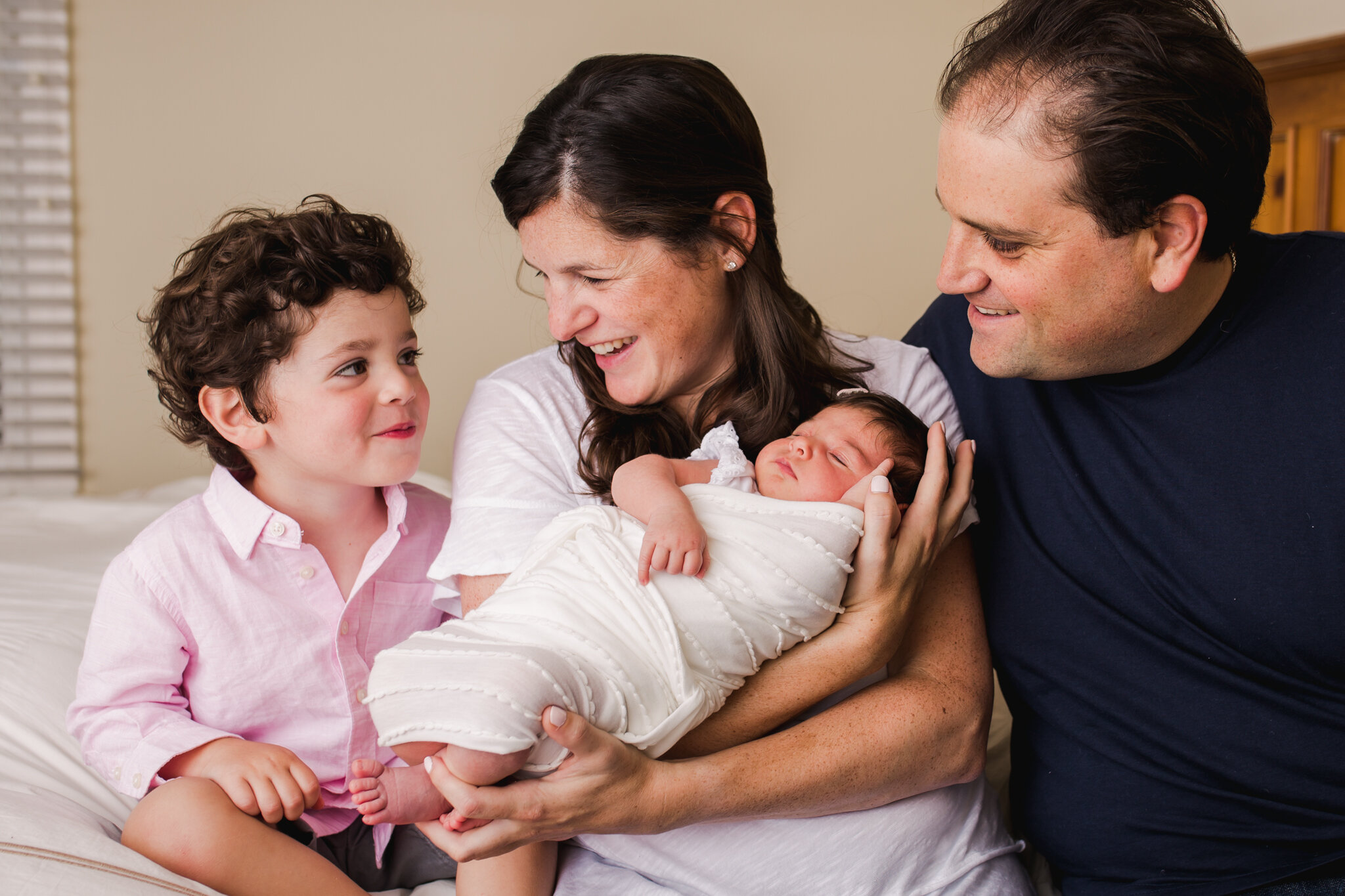 Dallas newborn photographer in-home session