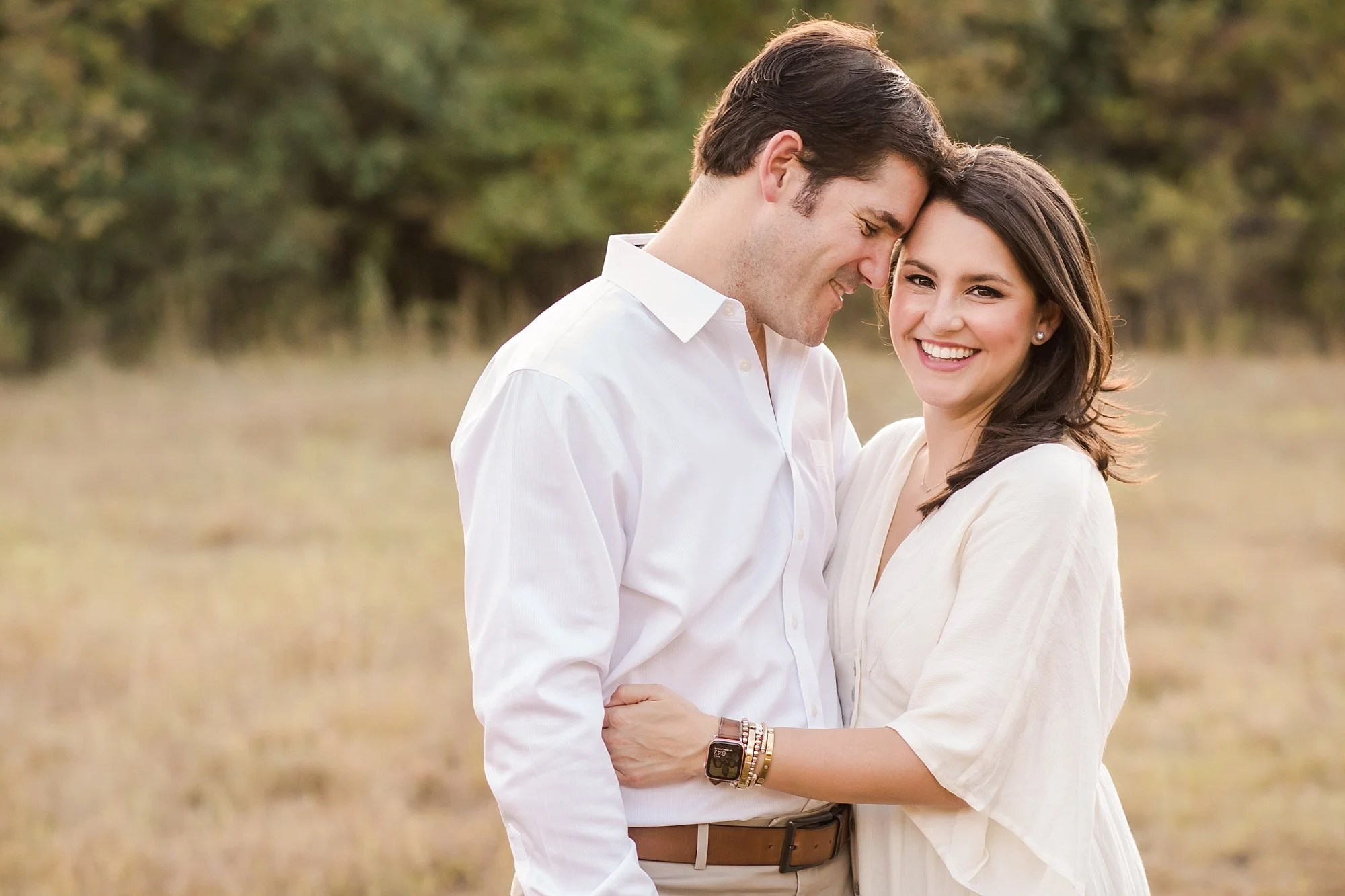 Outdoor Fall Family Photos in Plano | Neutral Tones