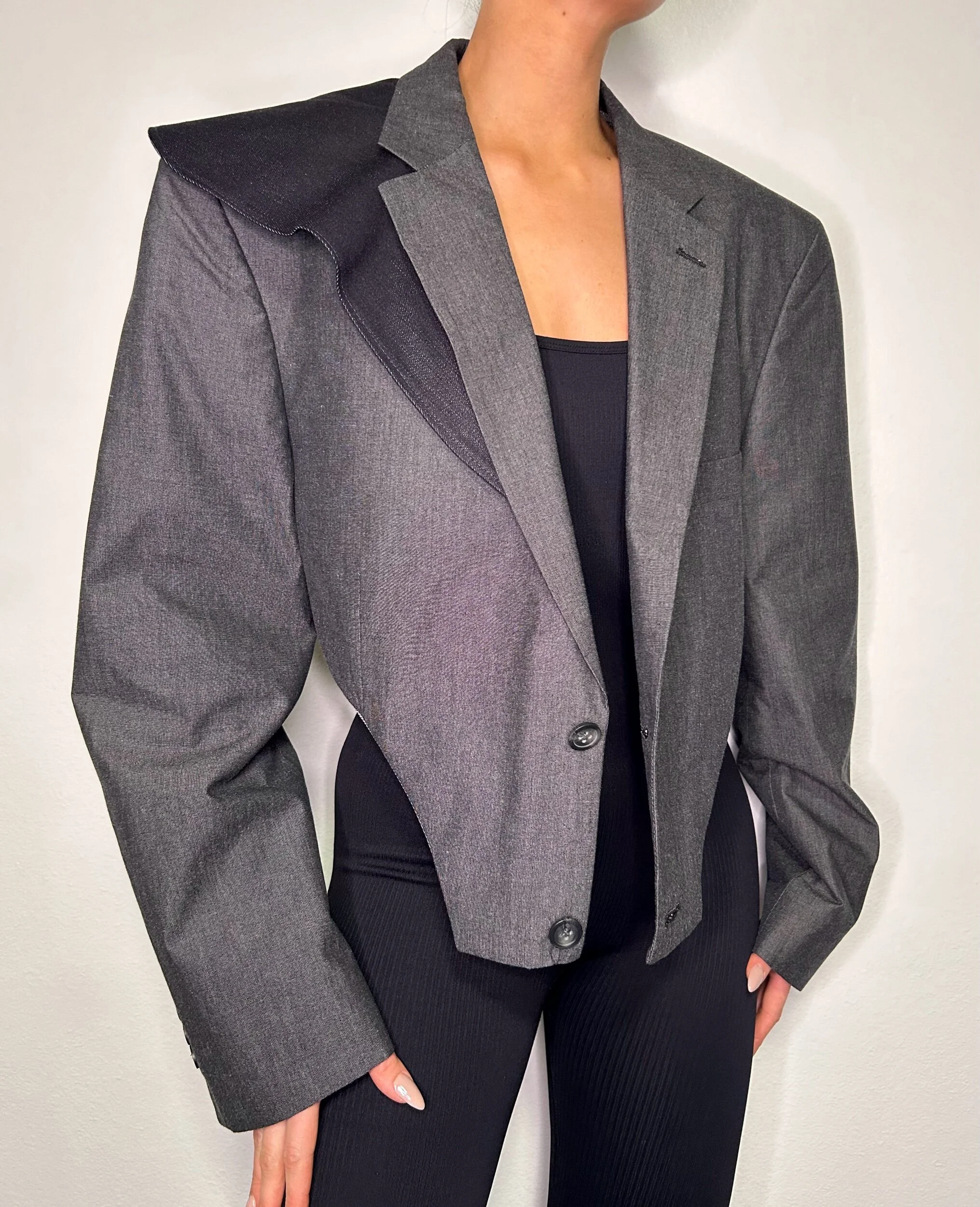 CE7ECB62-75AF-4D63-81EC-46773715E515