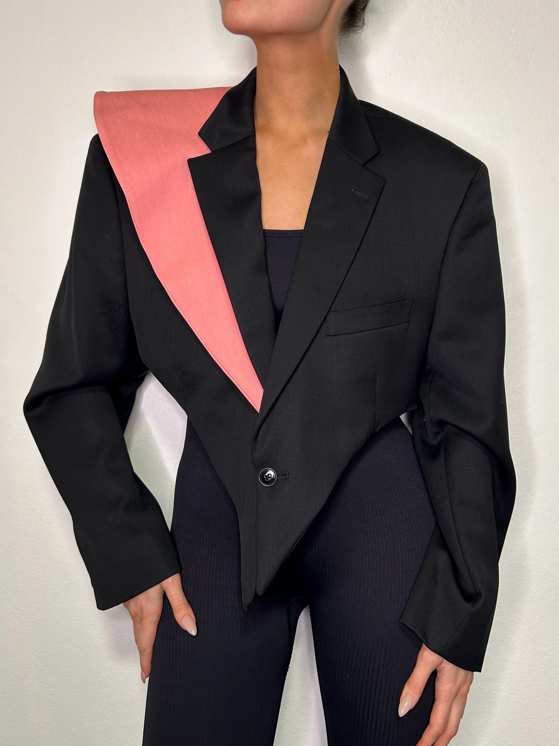 2B1D1E99-2CC9-4E9D-B07C-F0D8814C0743