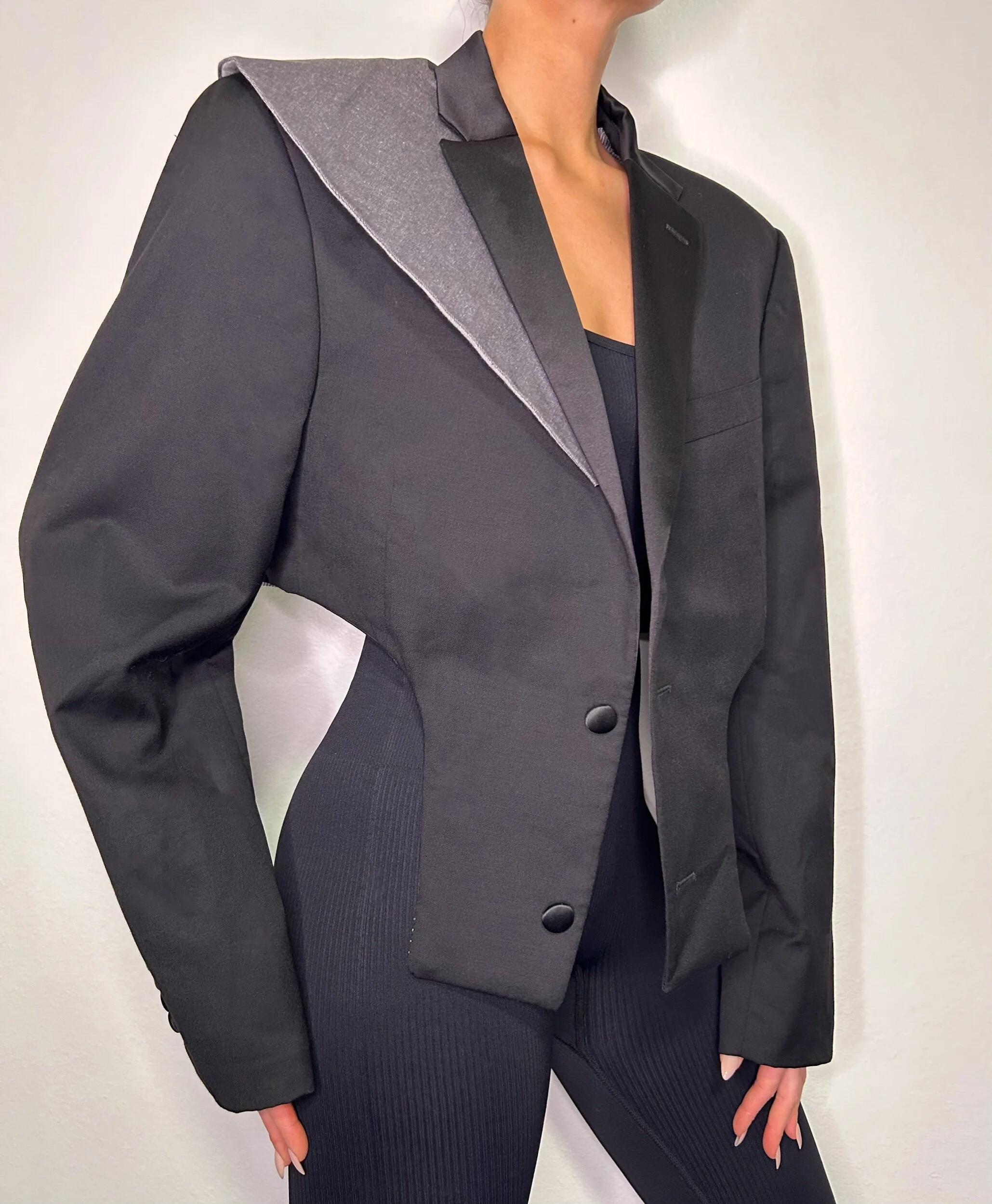 BAA993BD-FCF9-4E41-880F-397DC77AC779