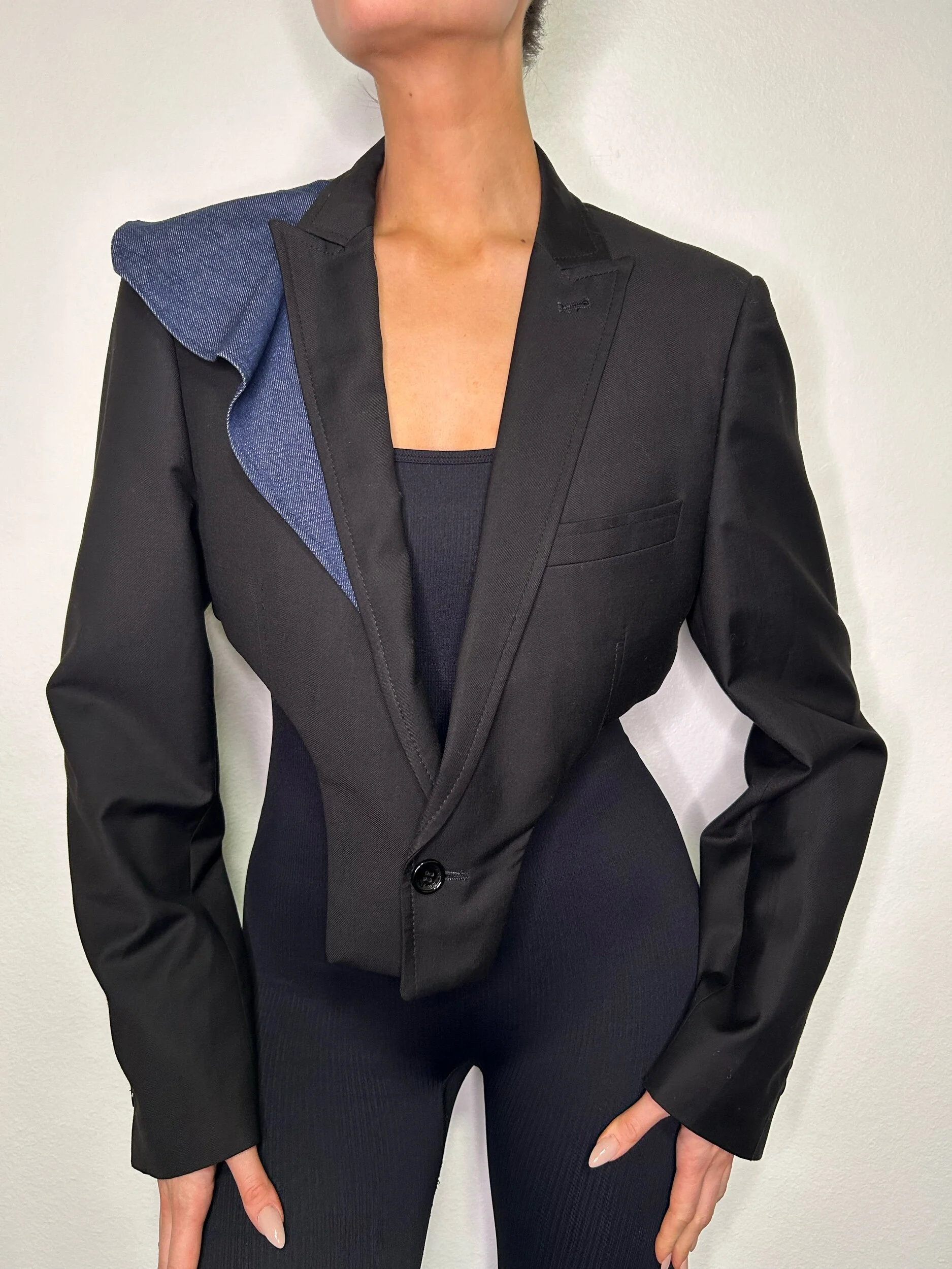 113CDBAB-46B6-4091-BE94-6E0C9A23D605