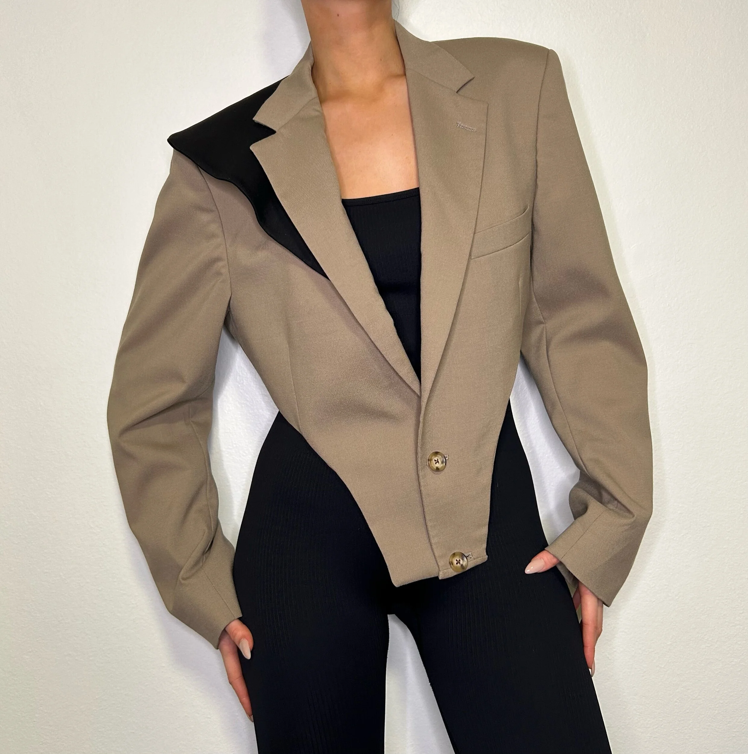 FBA0D585-5AF9-43B4-9D47-C06A0D5693A3