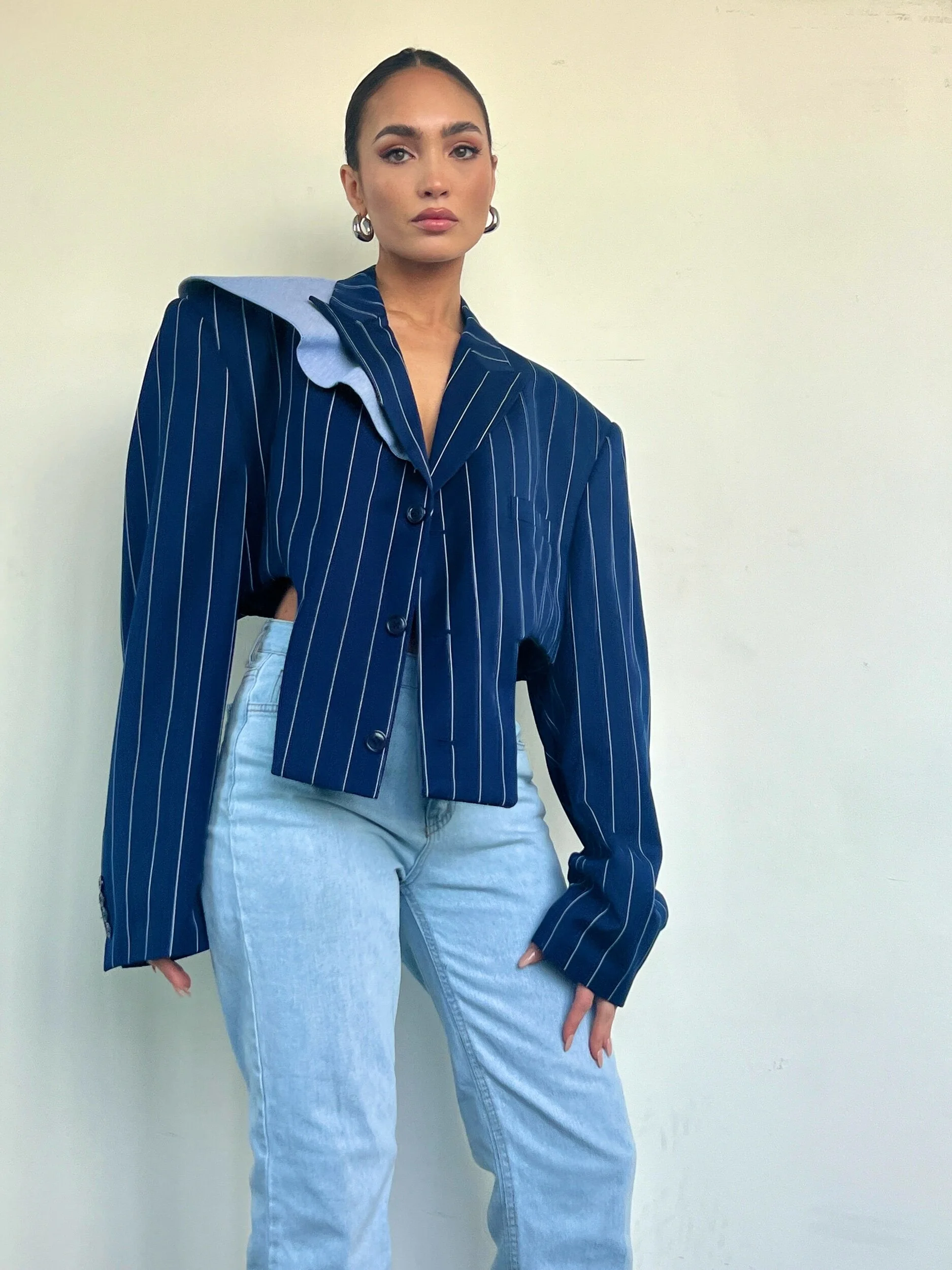 B50BABDA-6250-46B0-A331-9824185C9F51