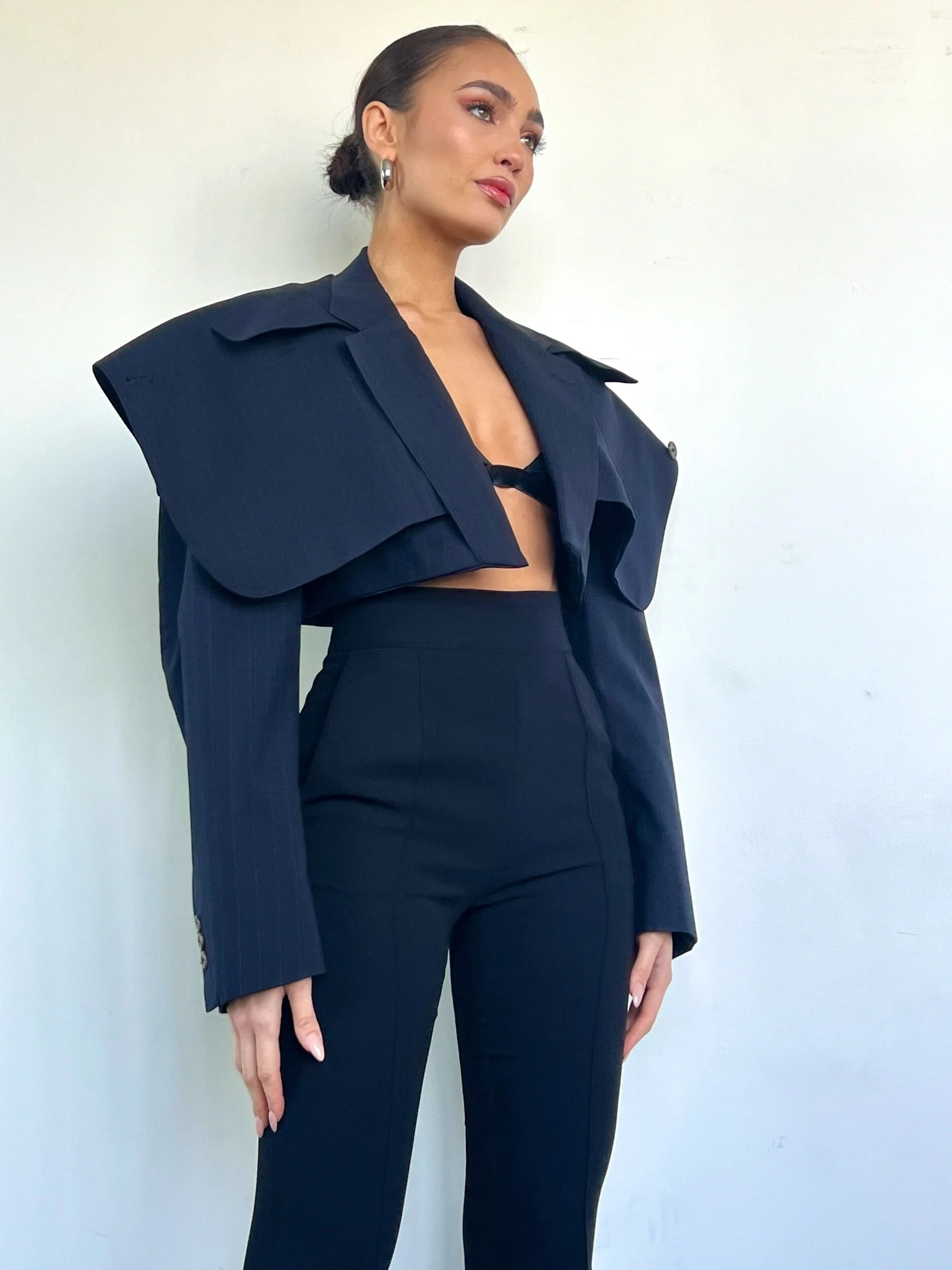 E8B4540E-2658-49E3-BFE7-9DF9F9C83443