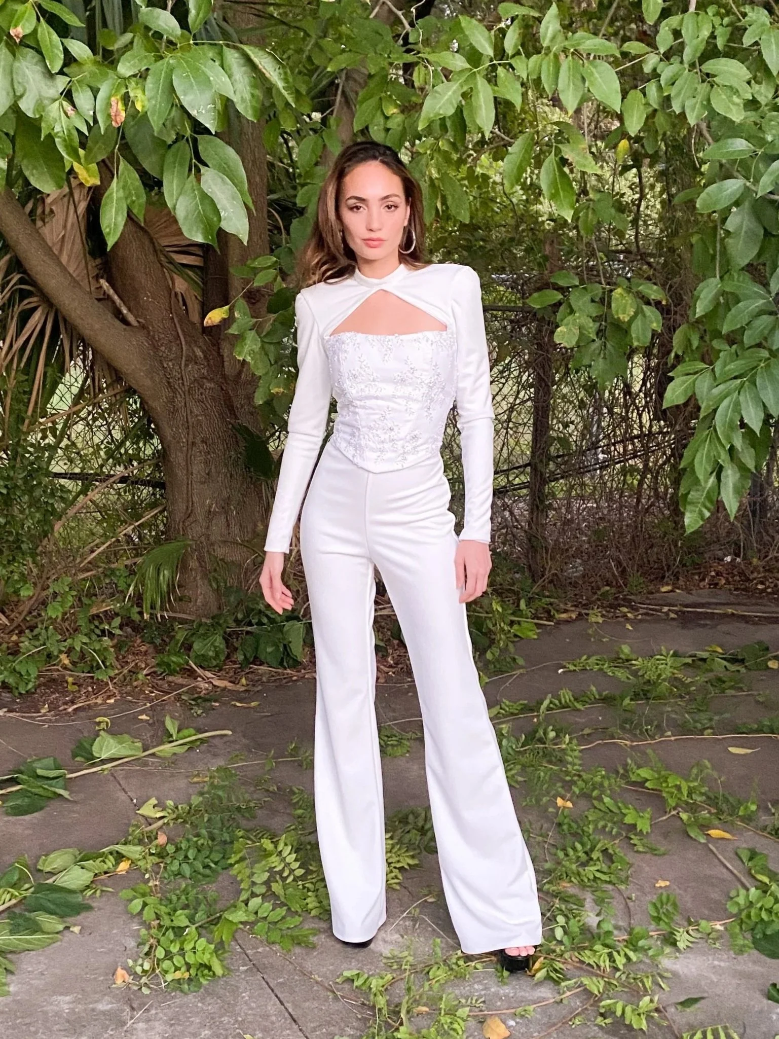 White4.jpg