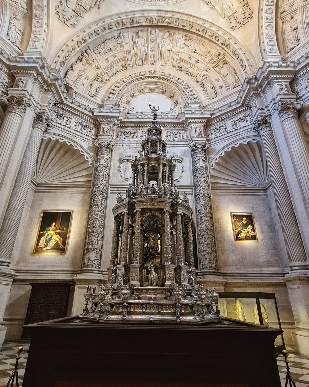 Seville cathedral 2.jpg
