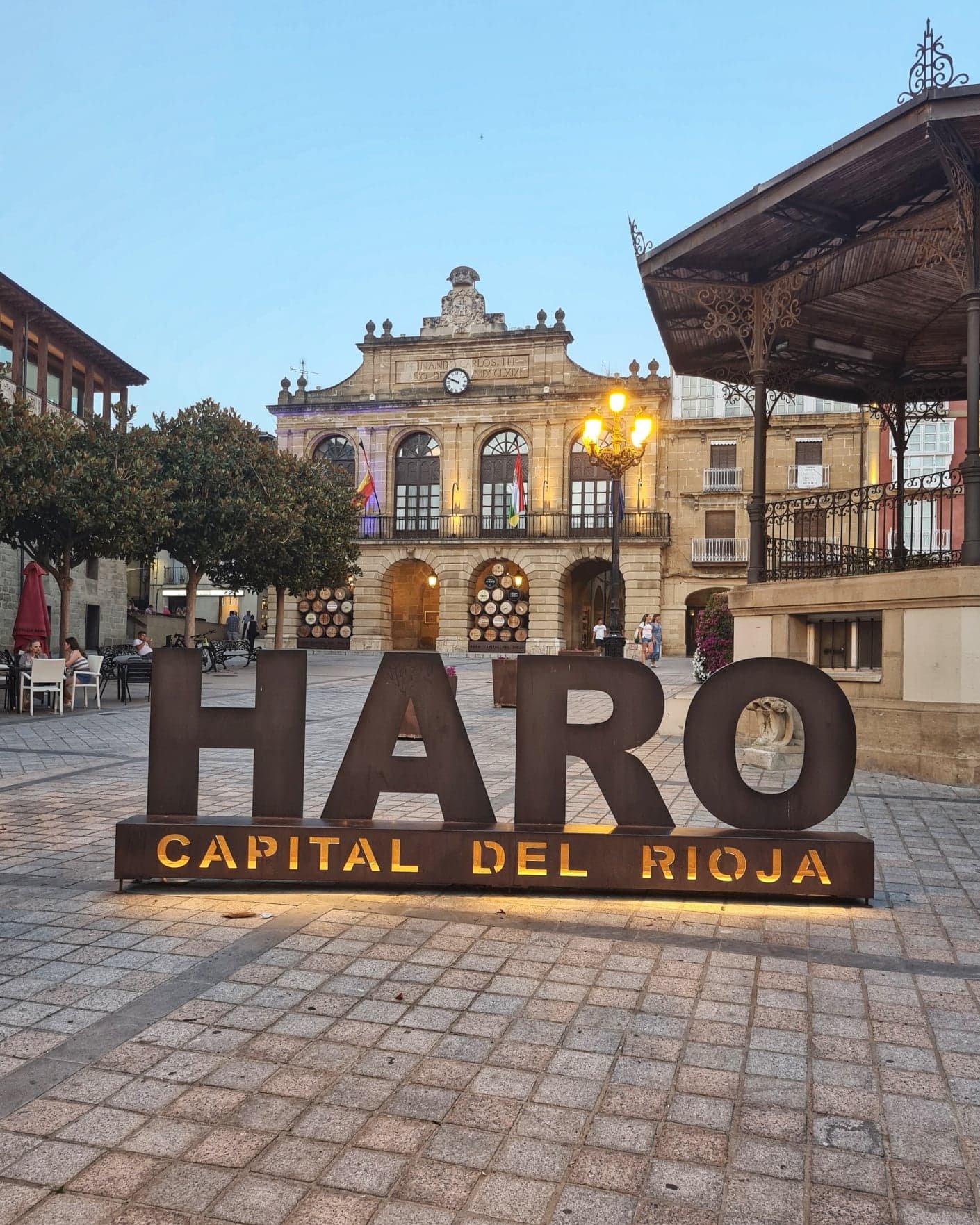 Haro plaza 4.jpg