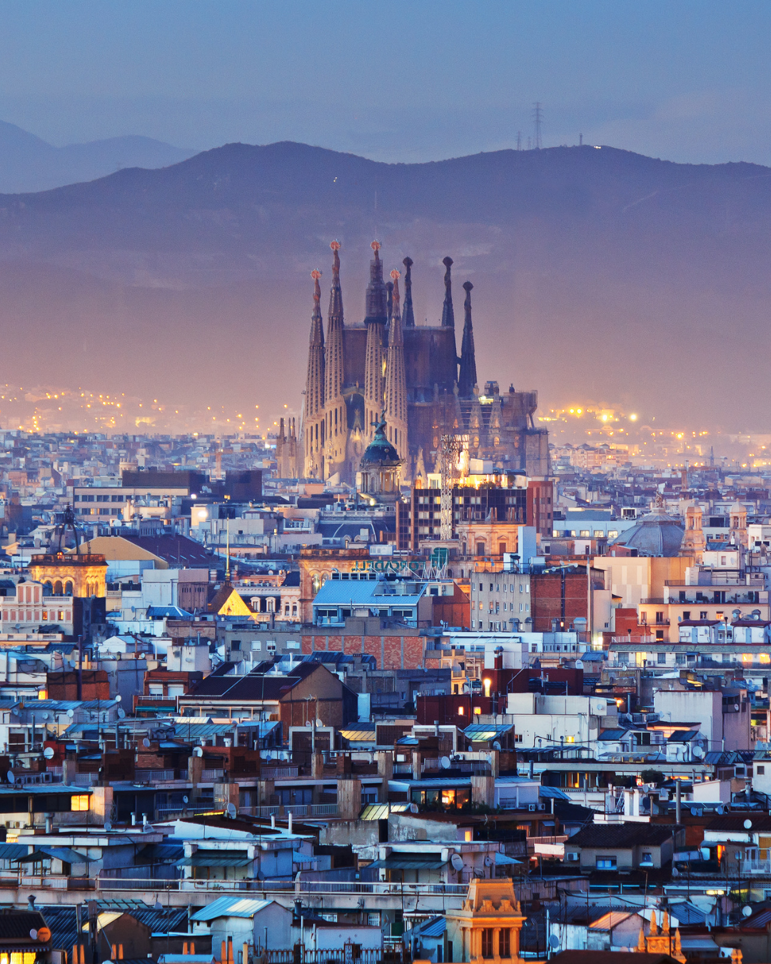 Barcelona. Top things to Do in Barcelona Spain. Travel to Barcelona, Spain.