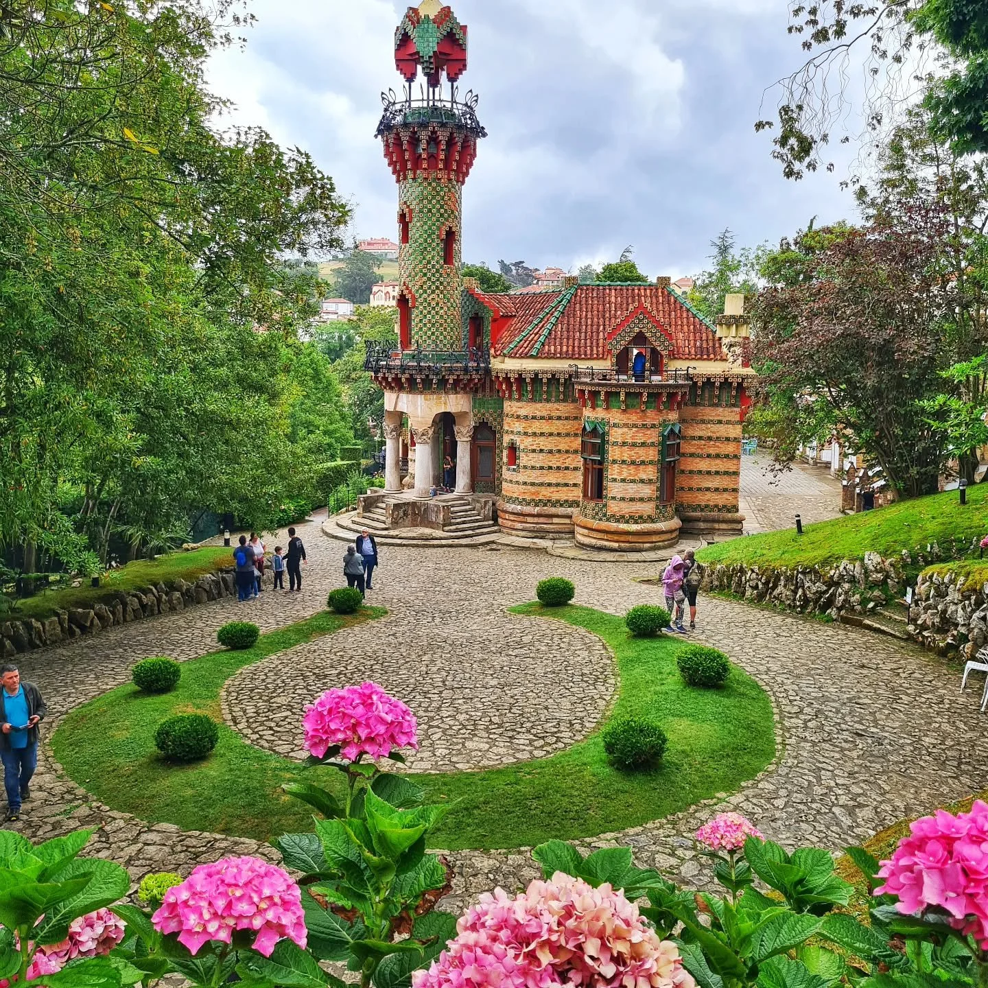 Pic of the day #15
Before Antoni Gaud&iacute; became famous for Barcelona icons like the Sagrada Fam&iacute;lia, he created El Capricho in the tiny seaside town of Comillas in northern Spain near Santander between 1883 and 1885. Covered in bright cer