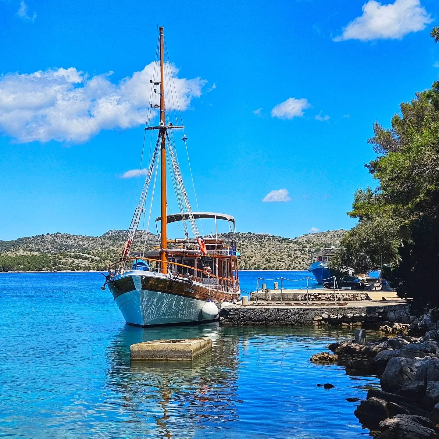 Pic of the day #24
This was the boat we went island hopping from Zadar in Croatia. 
What an amazing day!