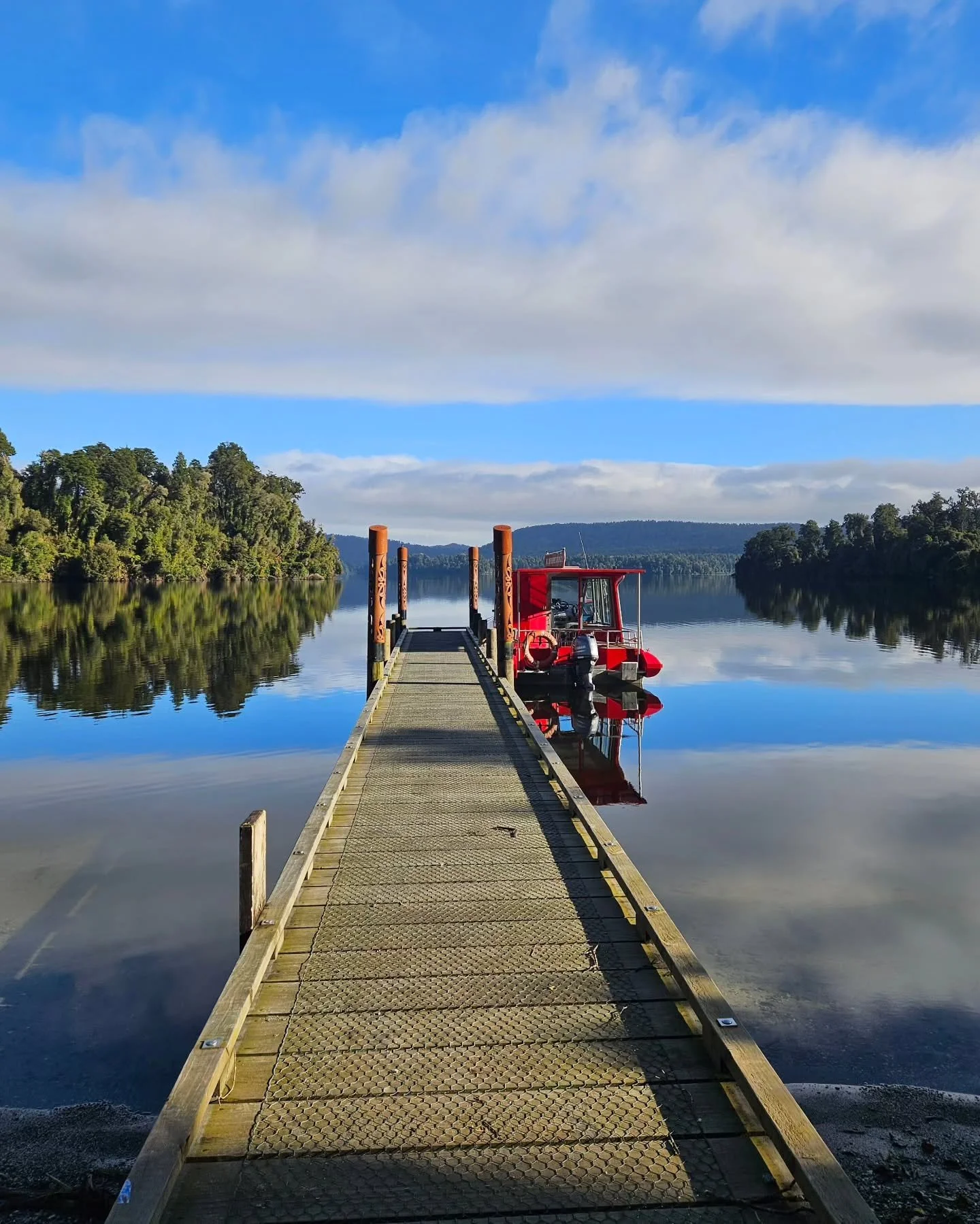 Pic of the day #92
This is Lake Mapourika just out of Franz Josef on the West Coast of New Zealand. 
We started our lake cruise and tour here with @franzjoseftours