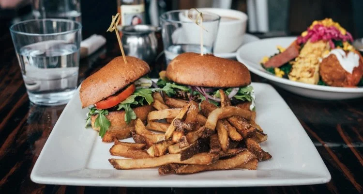 10 Vegan Restaurants in LA That Will Convert Even the Pickiest of Carnivores