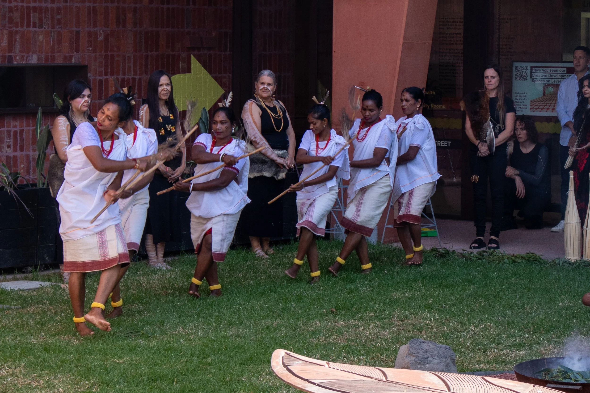 Blak_Dot_Gallery_Opening_Large_@lurkercody (7 of 36).jpg