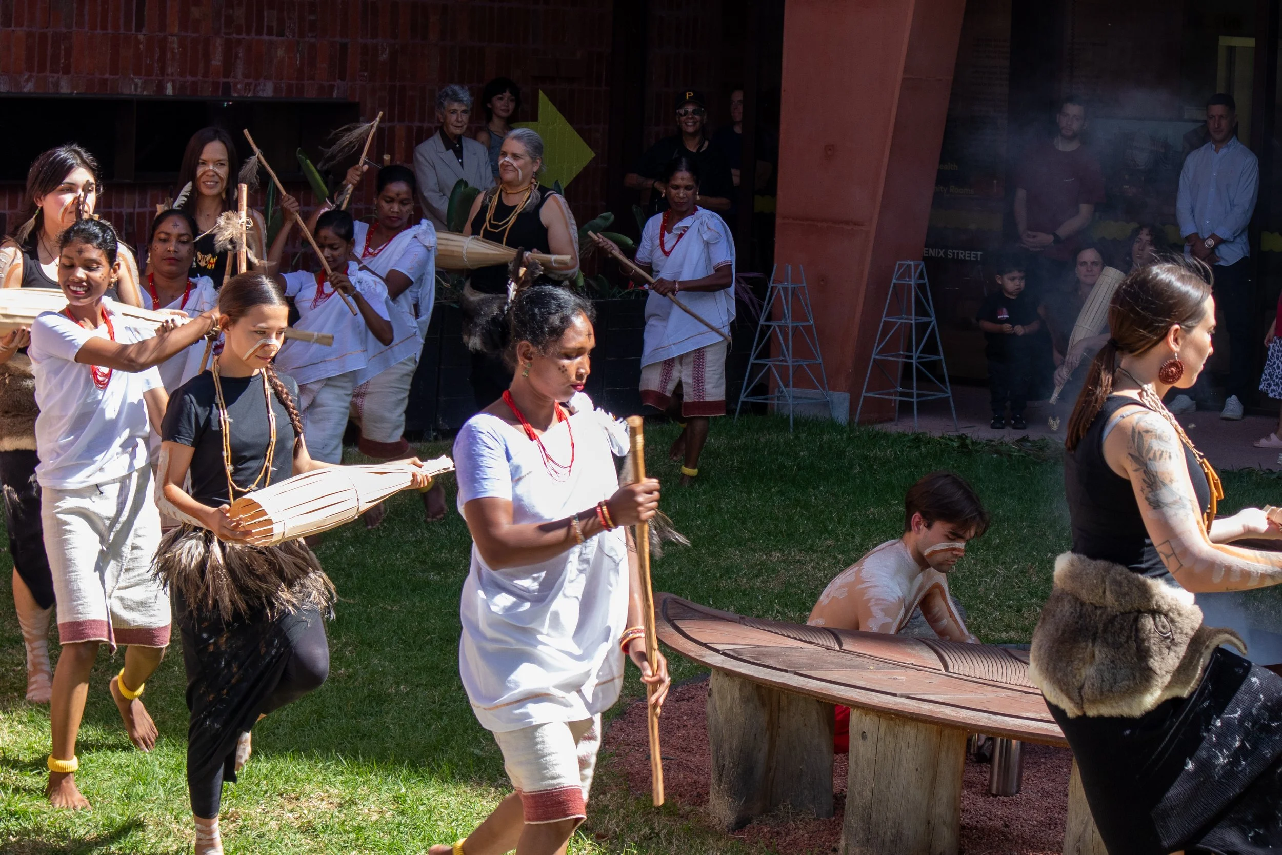 Blak_Dot_Gallery_Opening_Large_@lurkercody (14 of 36).jpg