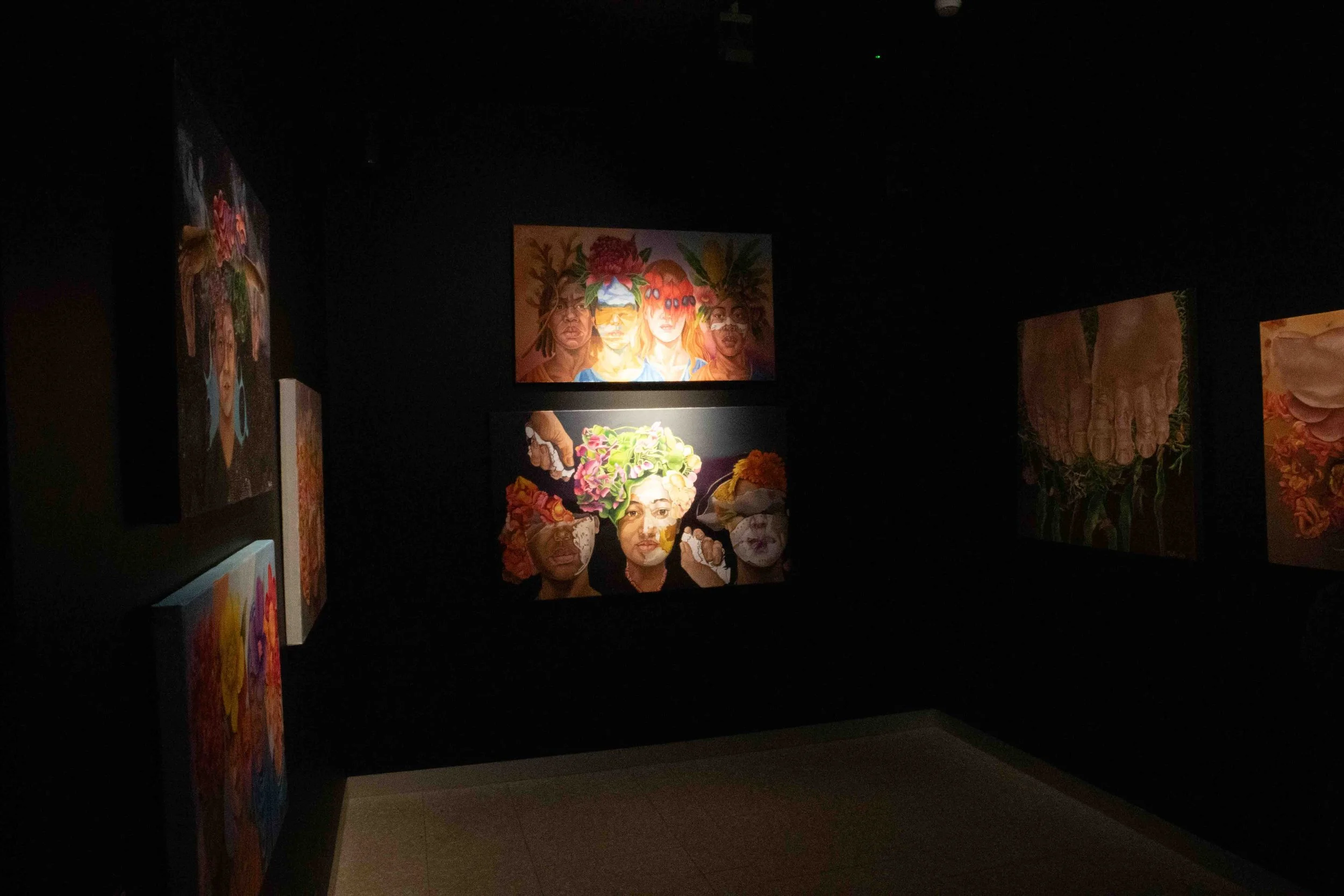 Small_Blak_Dot_Gallery_01_11_2025_@lurkercody (6 of 20).jpg